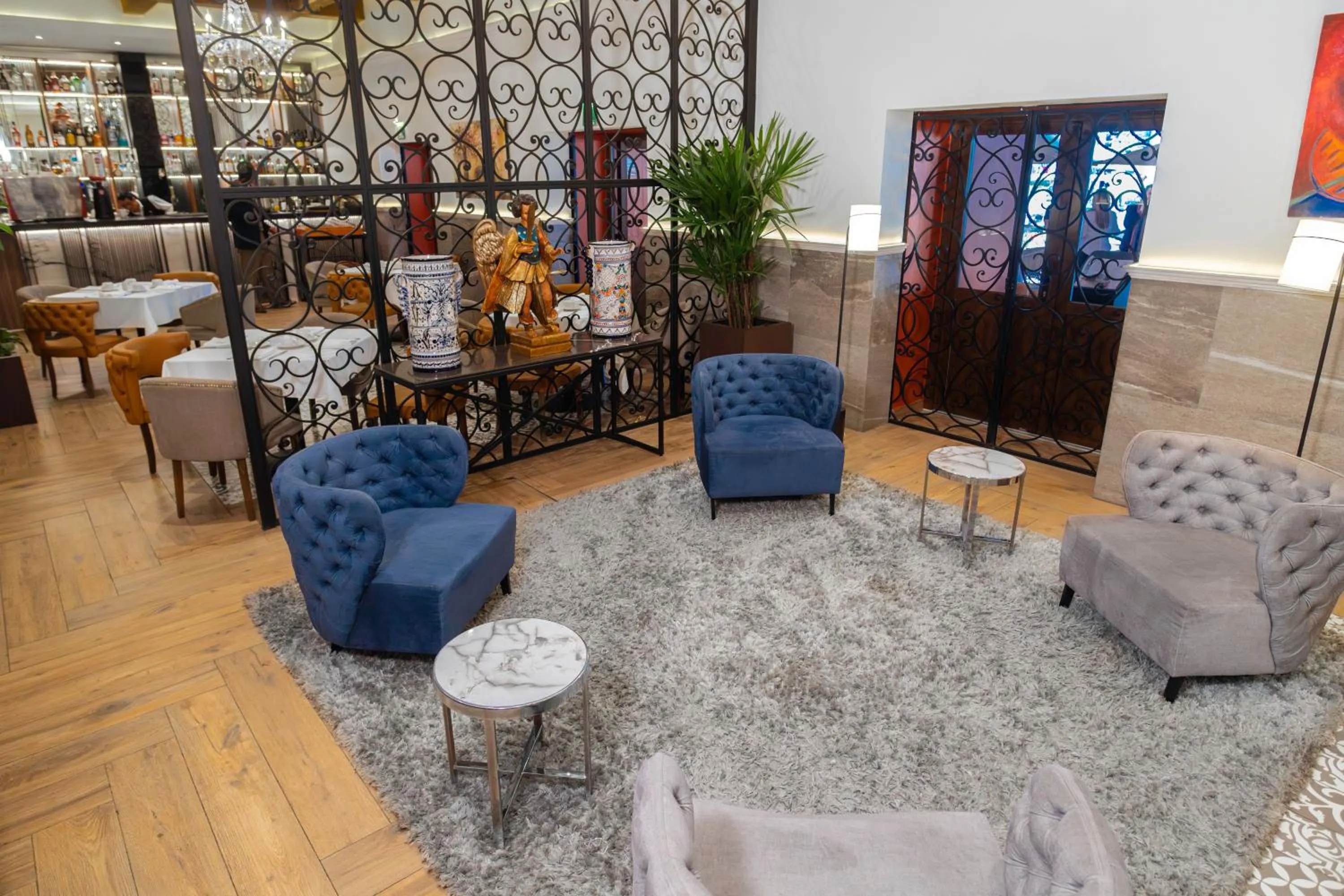 Lobby or reception in voco Royalty Puebla Downtown by IHG