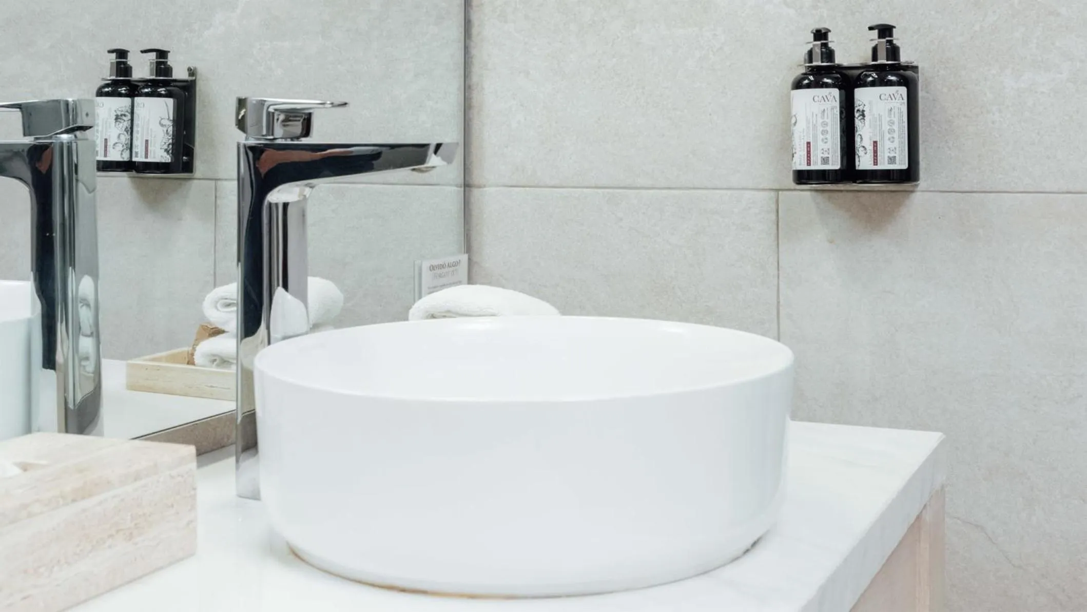 Photo of the whole room in voco Royalty Puebla Downtown by IHG