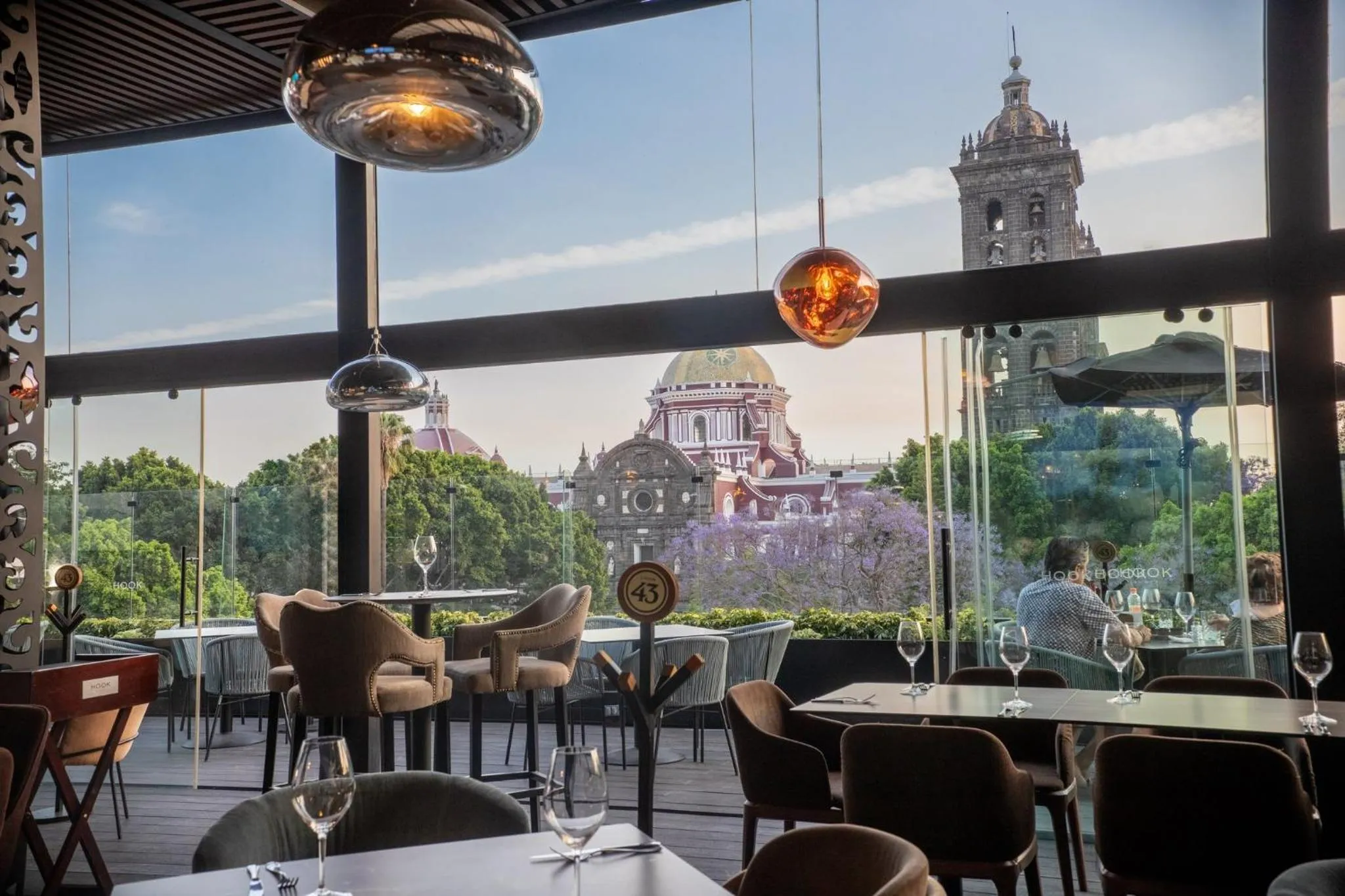 Restaurant/places to eat in voco Royalty Puebla Downtown by IHG