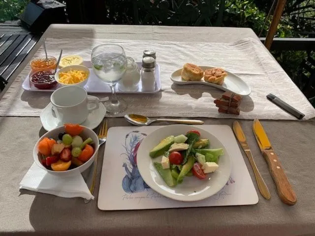 Breakfast in The Tops