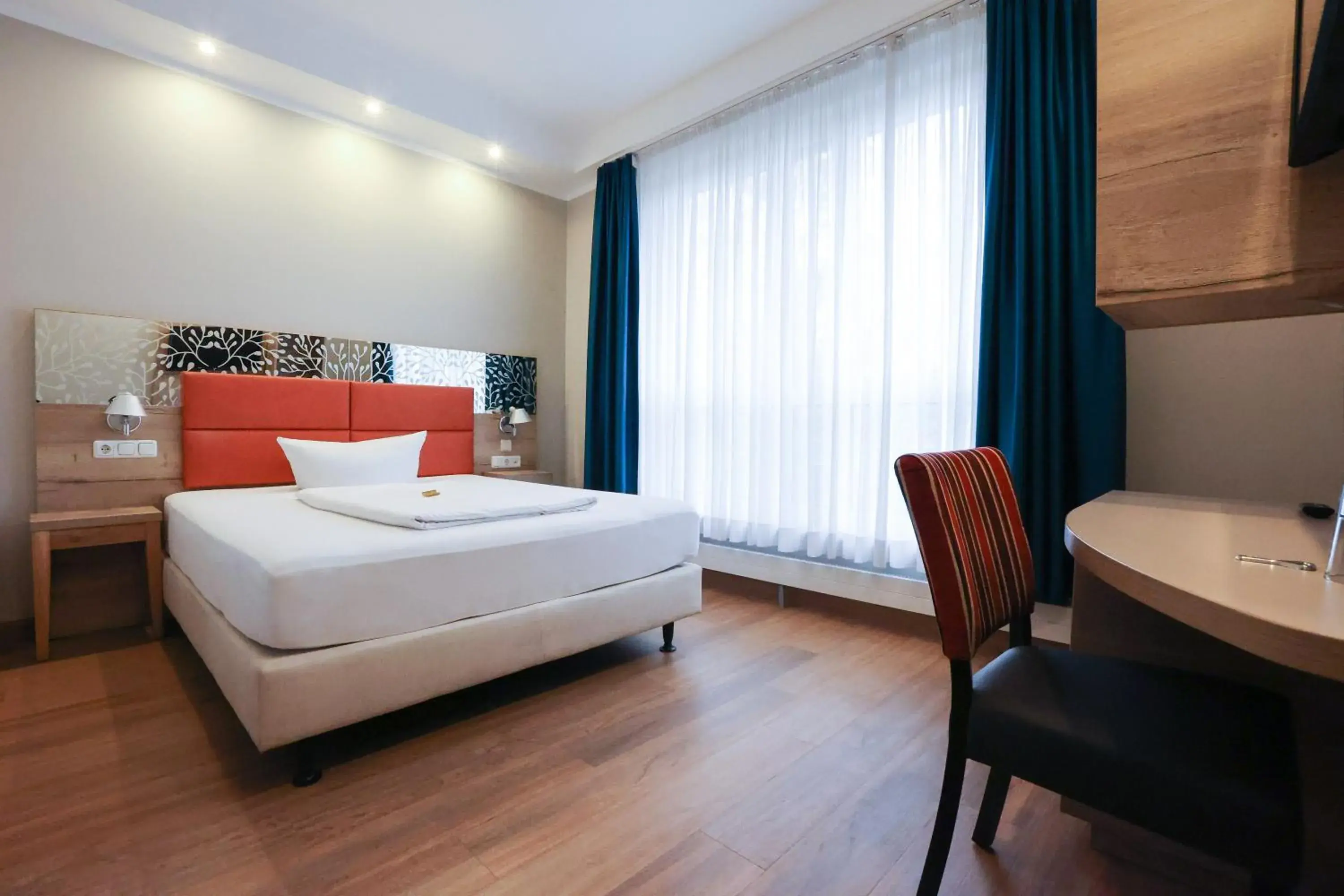 Bedroom, Bed in Hotel Blaubeurer Tor Bedroom, Bed in Hotel Blaubeurer Tor