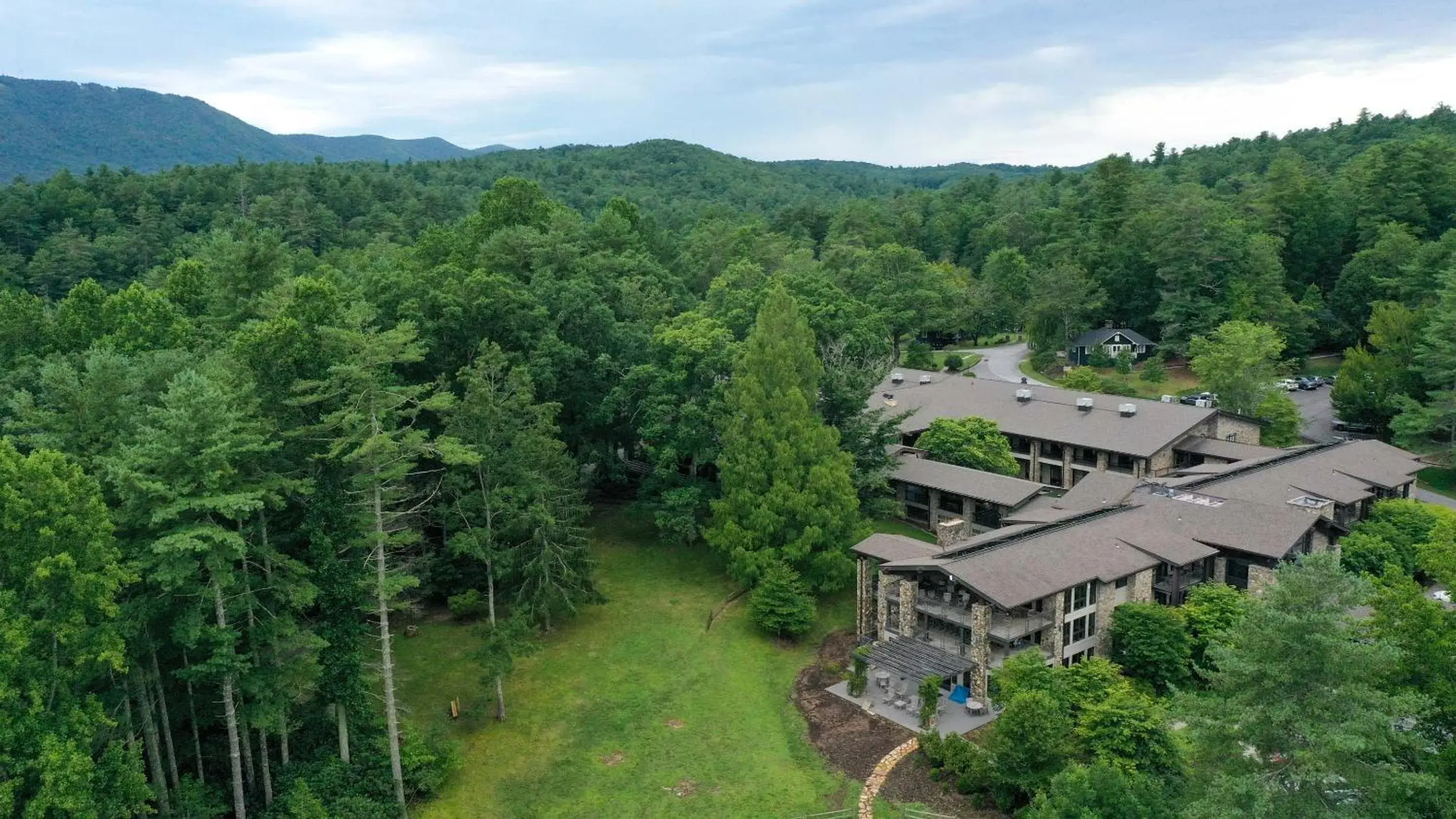 Restaurant/places to eat in Kanuga Inn & Lodging Restaurant/places to eat in Kanuga Inn & Lodging