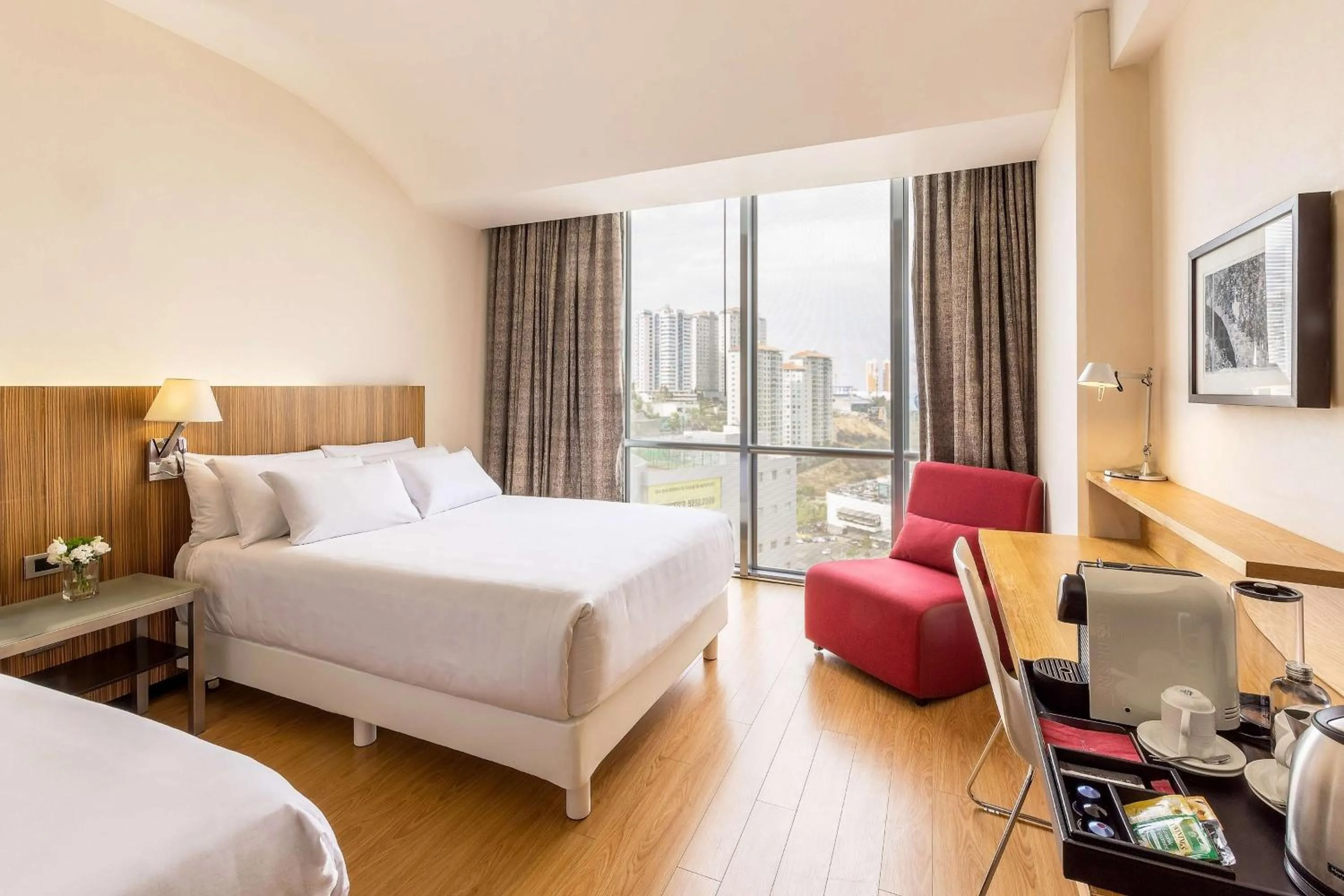 Photo of the whole room, Bed in NH Collection Mexico City Santa Fe