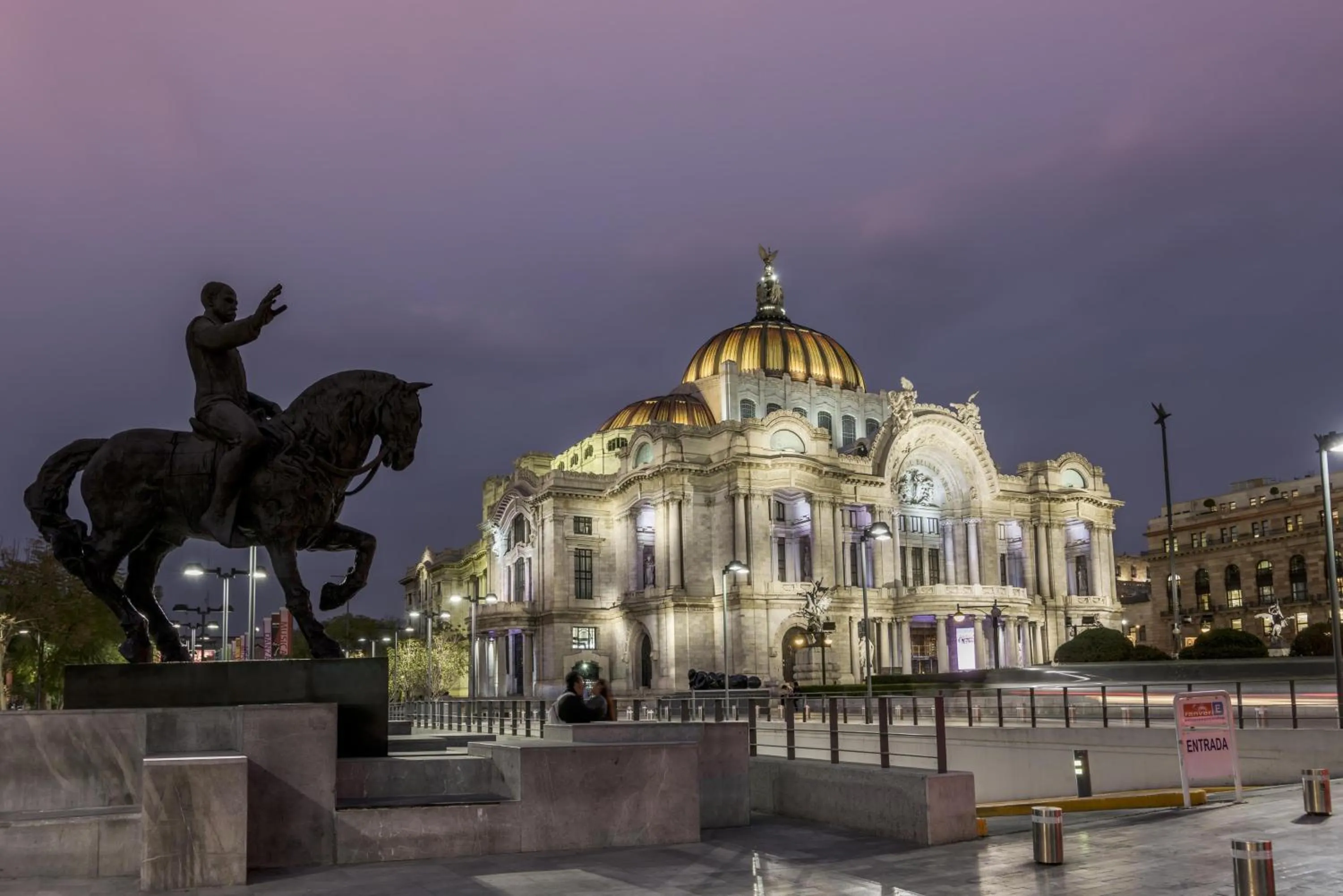 Property building in NH Collection Mexico City Santa Fe