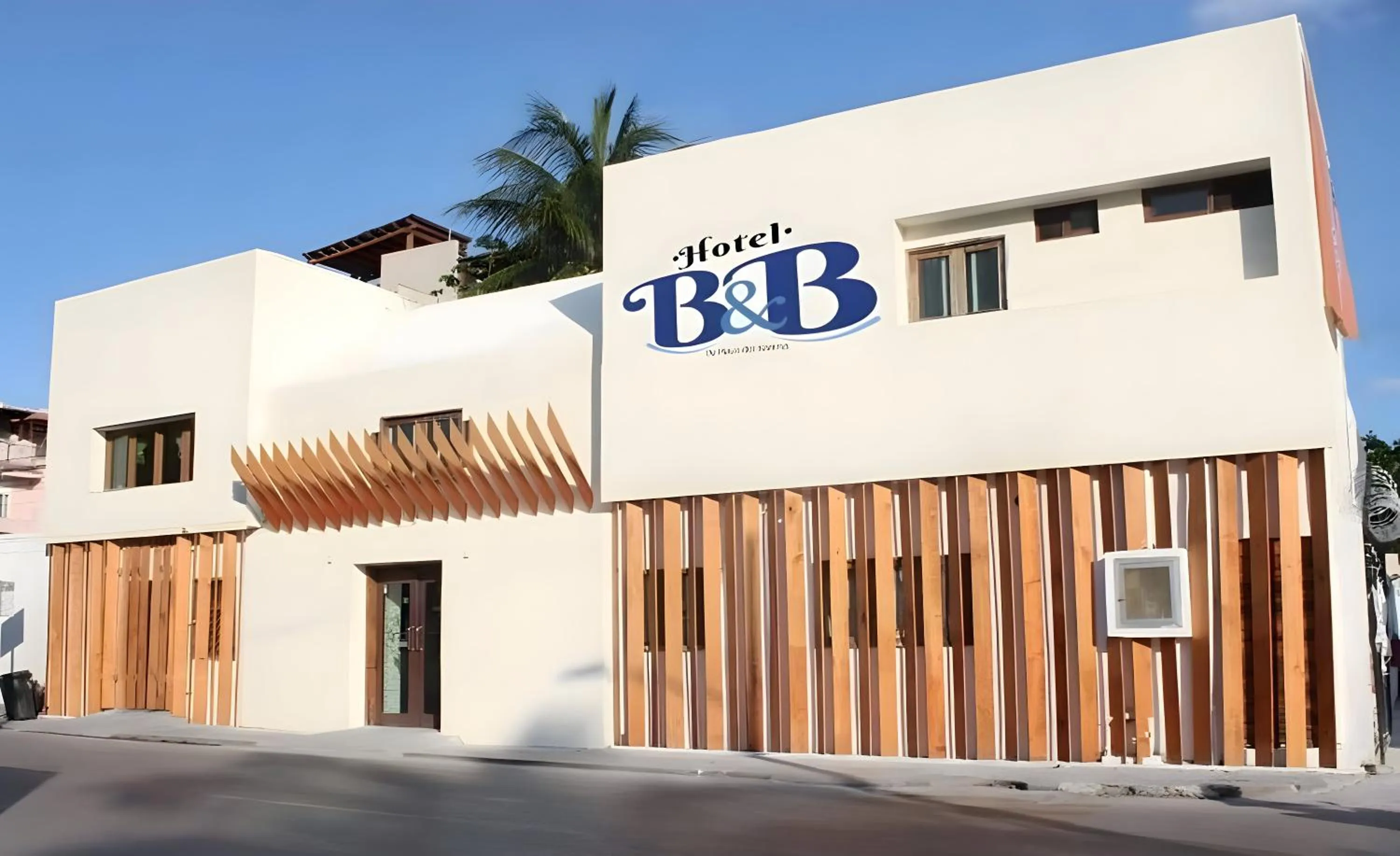 Property building in Hotel B&B - 5th Avenue