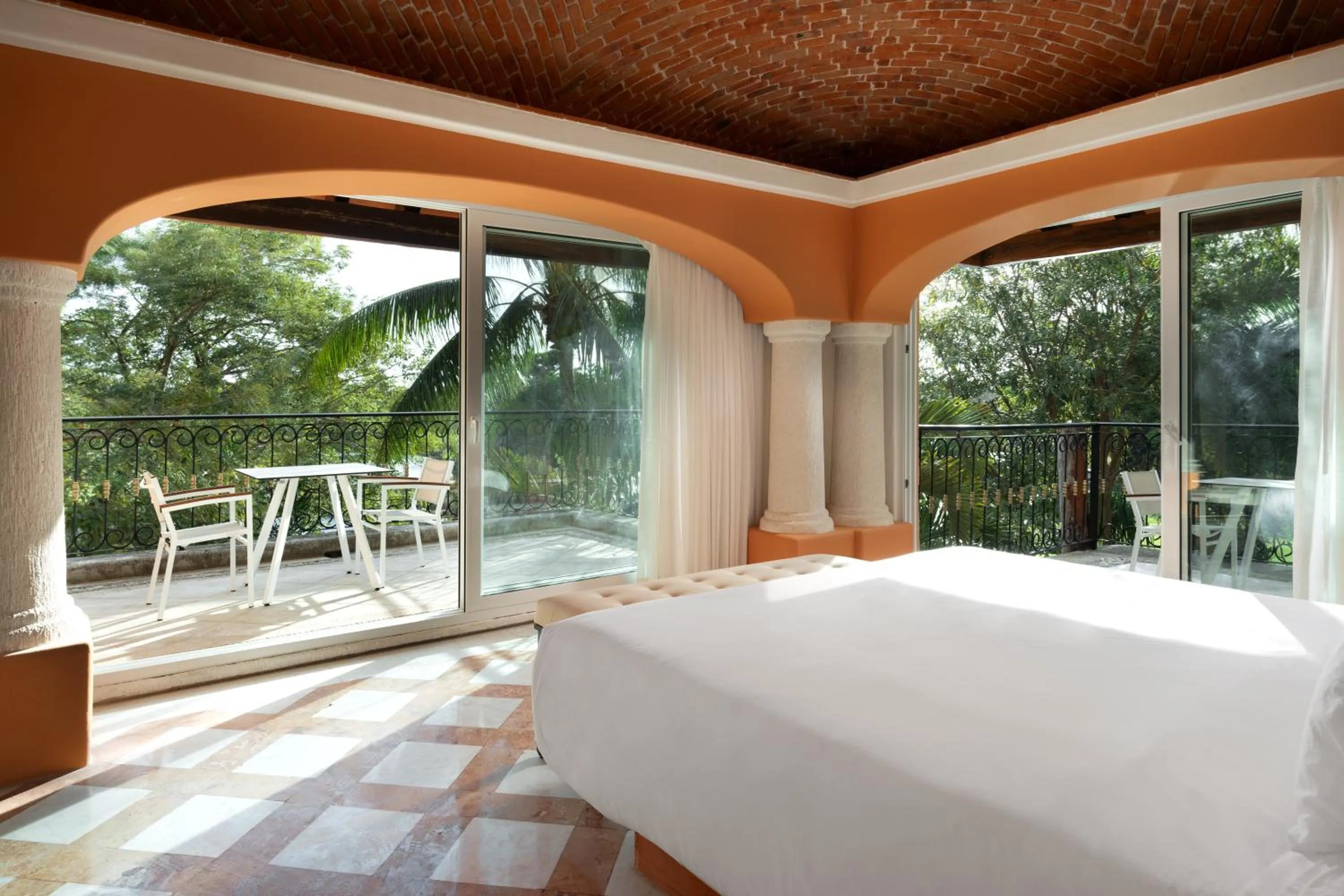 Garden view in Eurostars Hacienda Vista Real