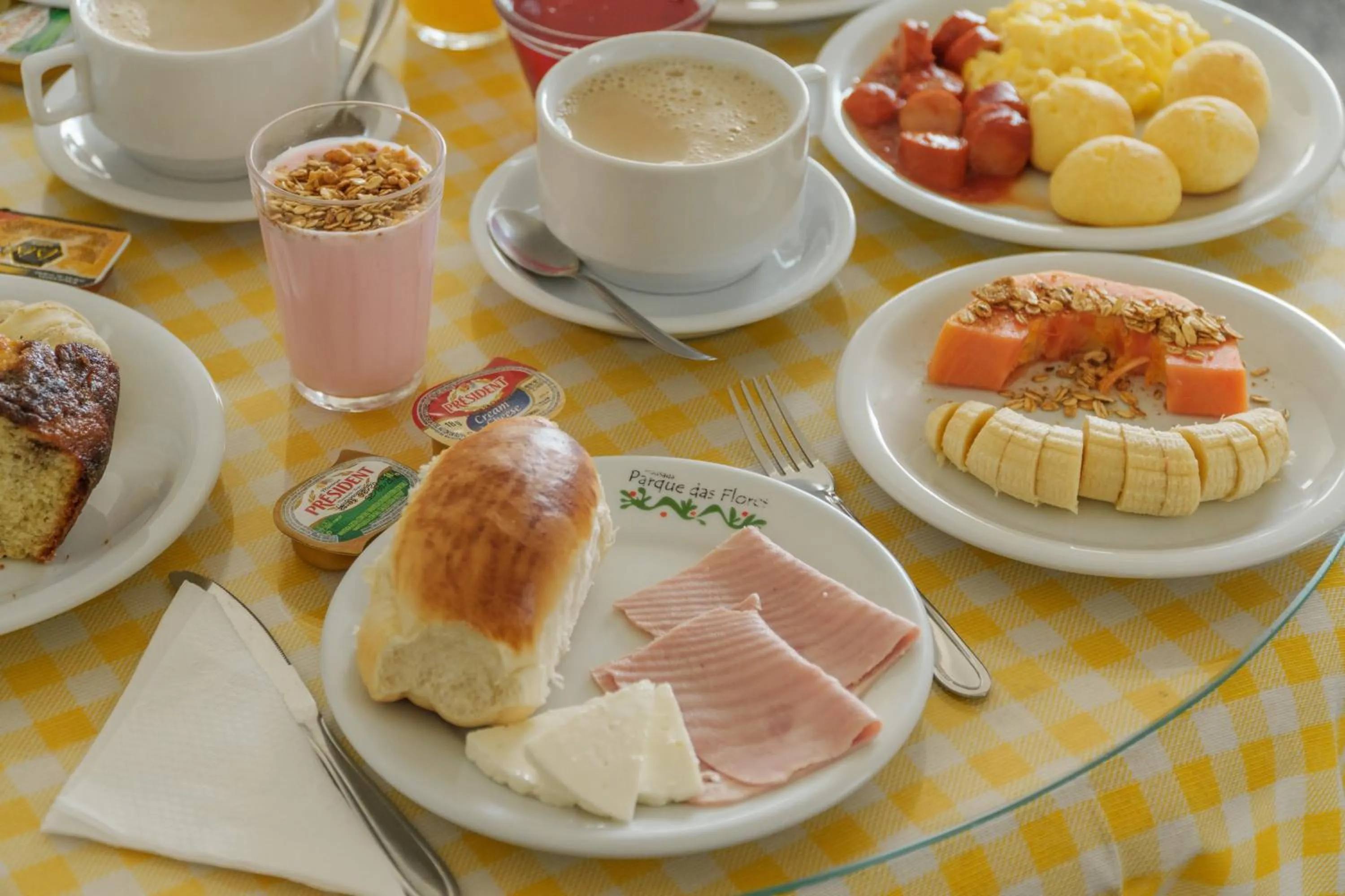 Breakfast in Pousada Parque das Flores