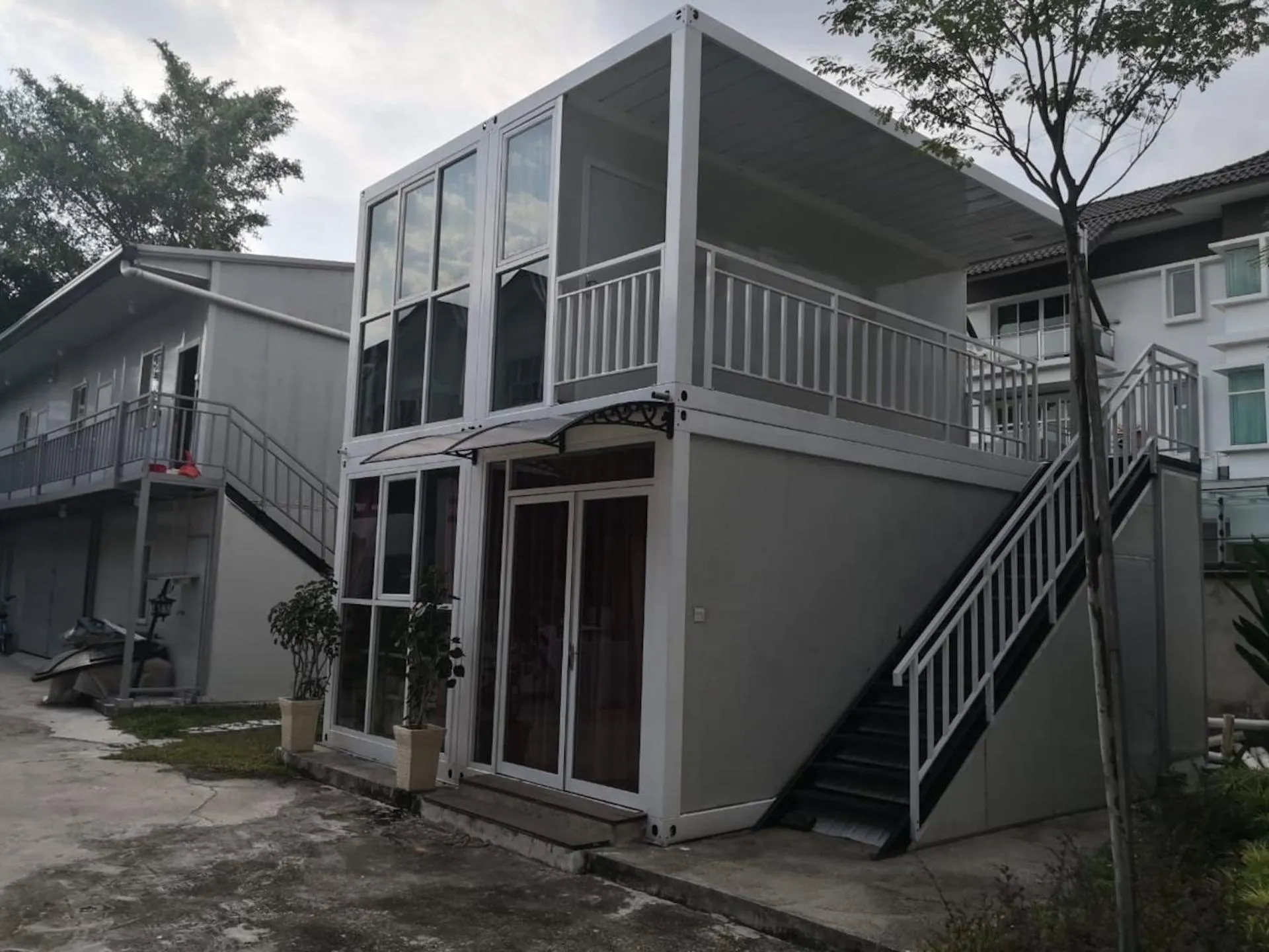 Property building in Titiwangsa Cabin Retreats by Vale Pine