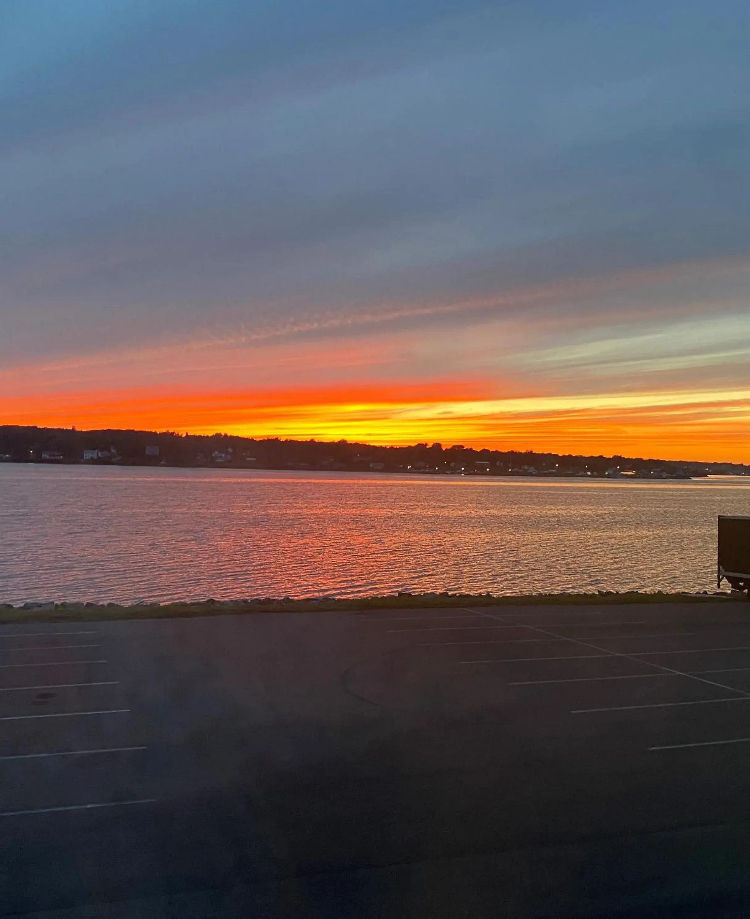 Sunset in Harbourview Inn and Suites Sunset in Harbourview Inn and Suites