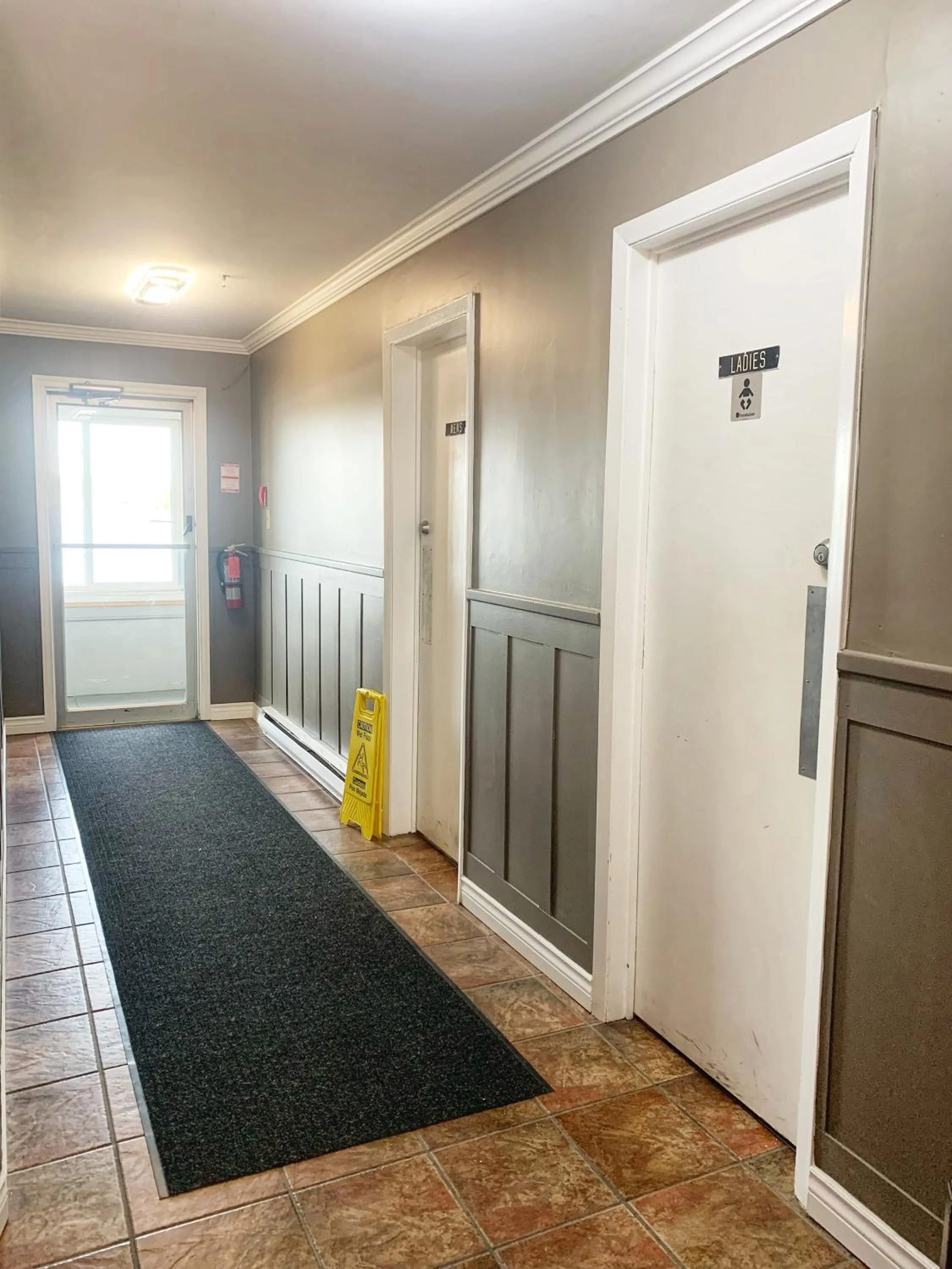 Public Bath in Harbourview Inn and Suites