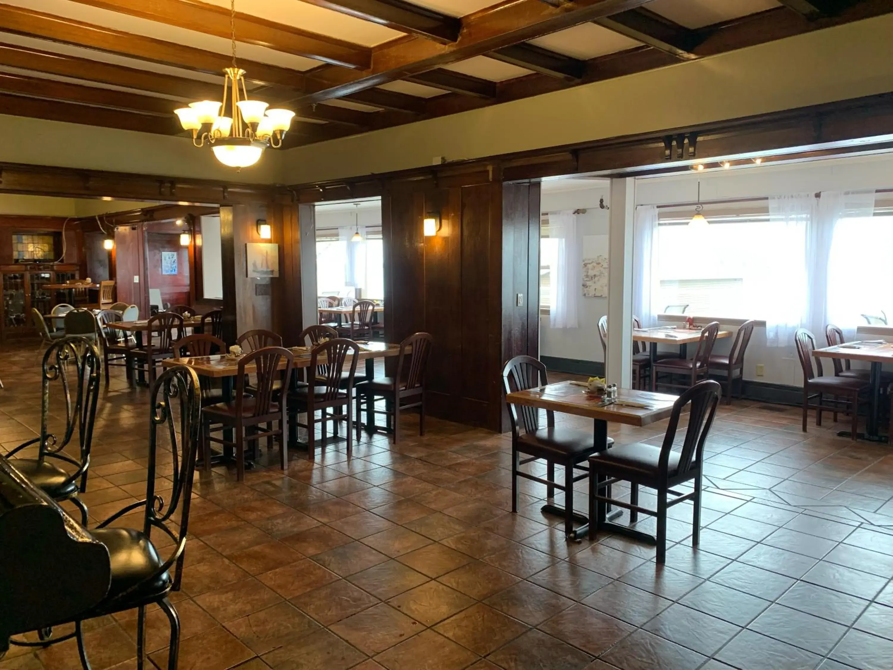 Restaurant/places to eat in Harbourview Inn and Suites Restaurant/places to eat in Harbourview Inn and Suites