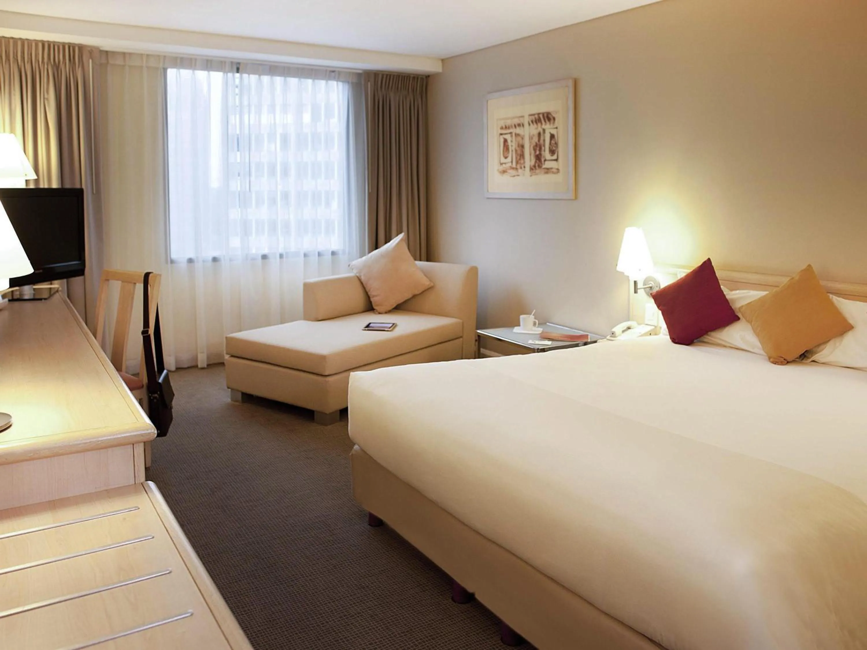 Bedroom, Bed in Novotel Mexico City Santa Fe