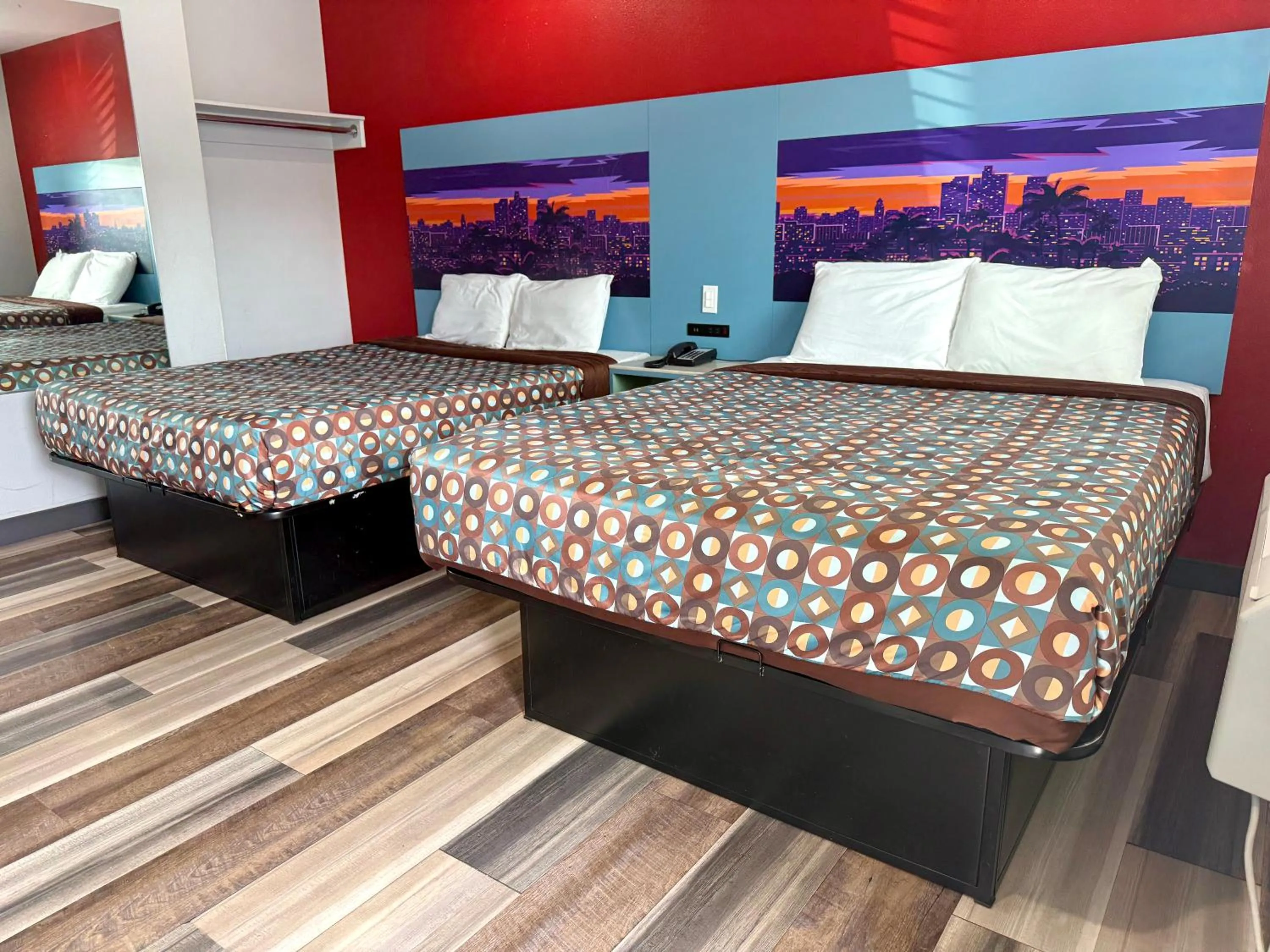 Bed in La Casa Motel, Los Angeles - Burbank Airport