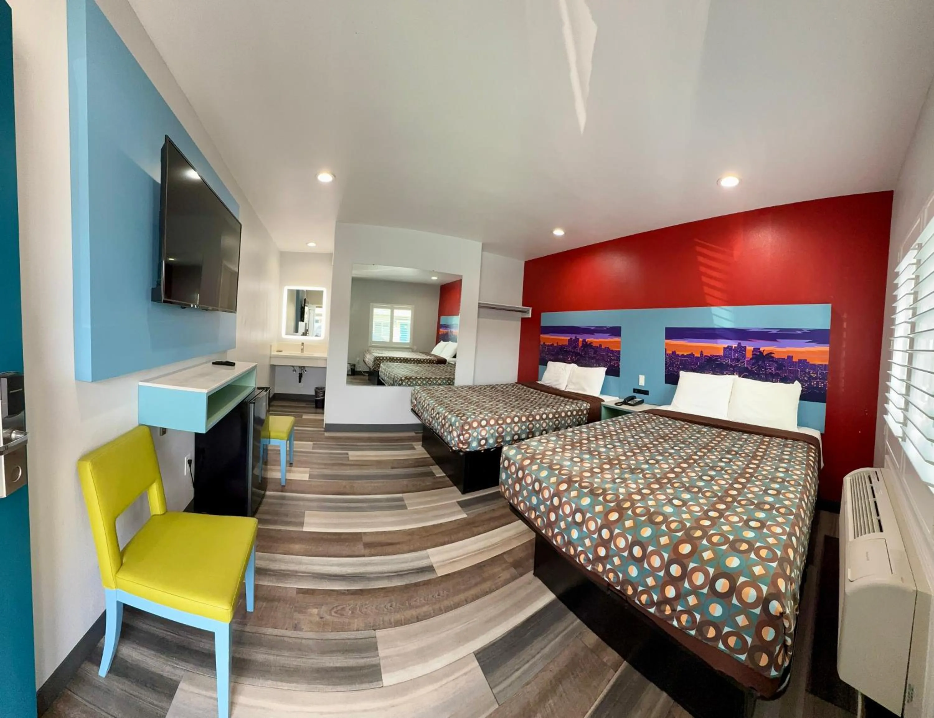 Bed in La Casa Motel, Los Angeles - Burbank Airport