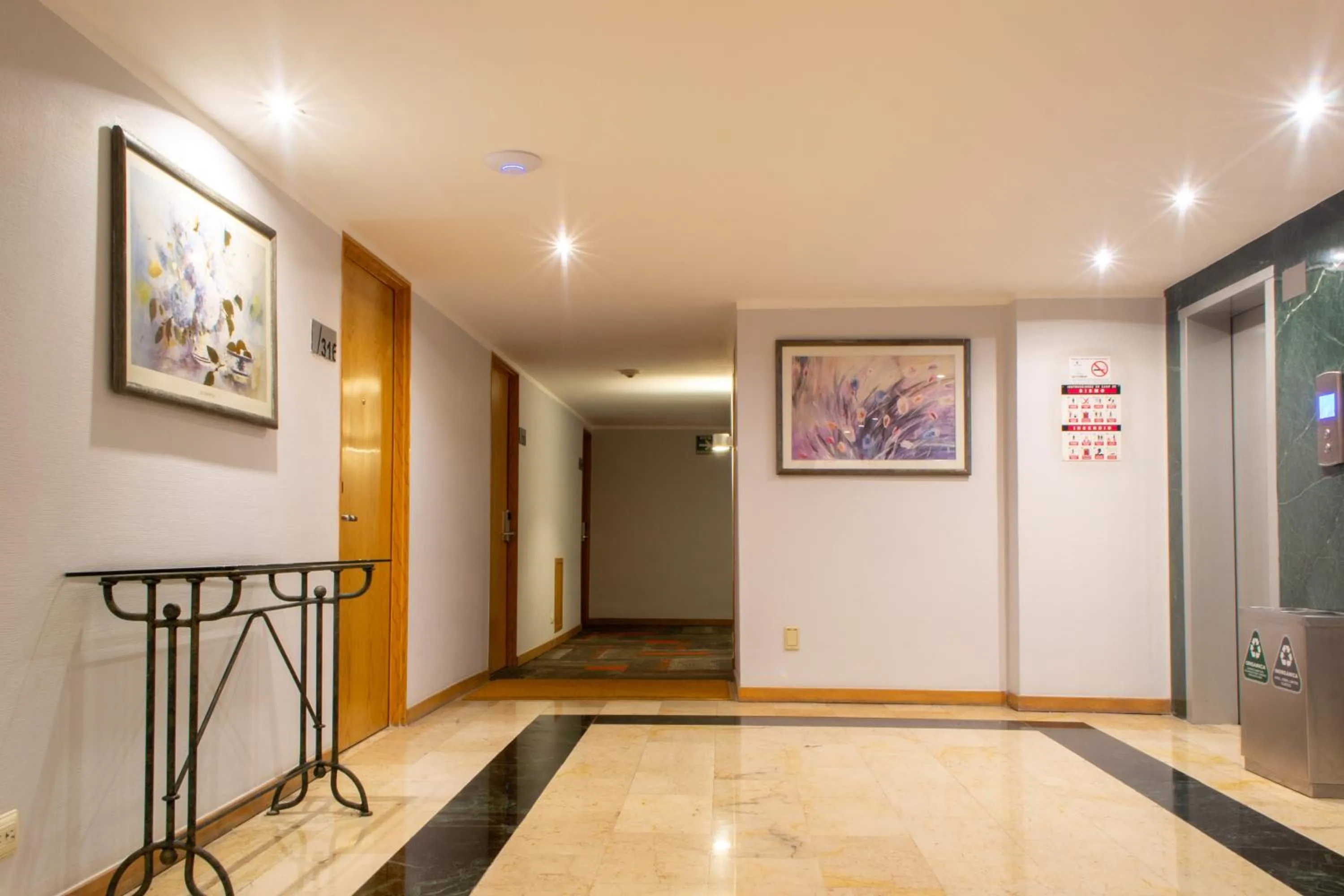 Photo of the whole room in Hotel Benidorm