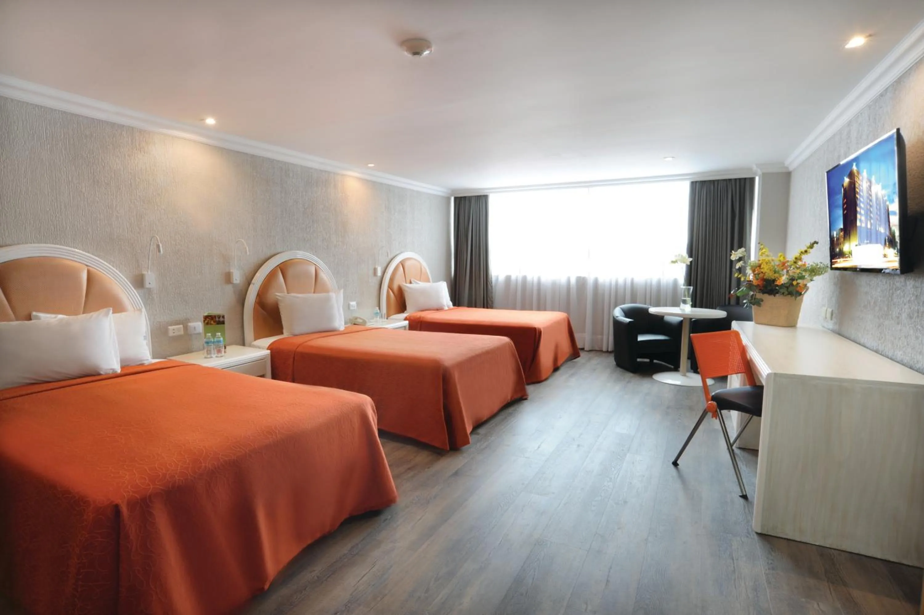 Photo of the whole room, Bed in Hotel Benidorm