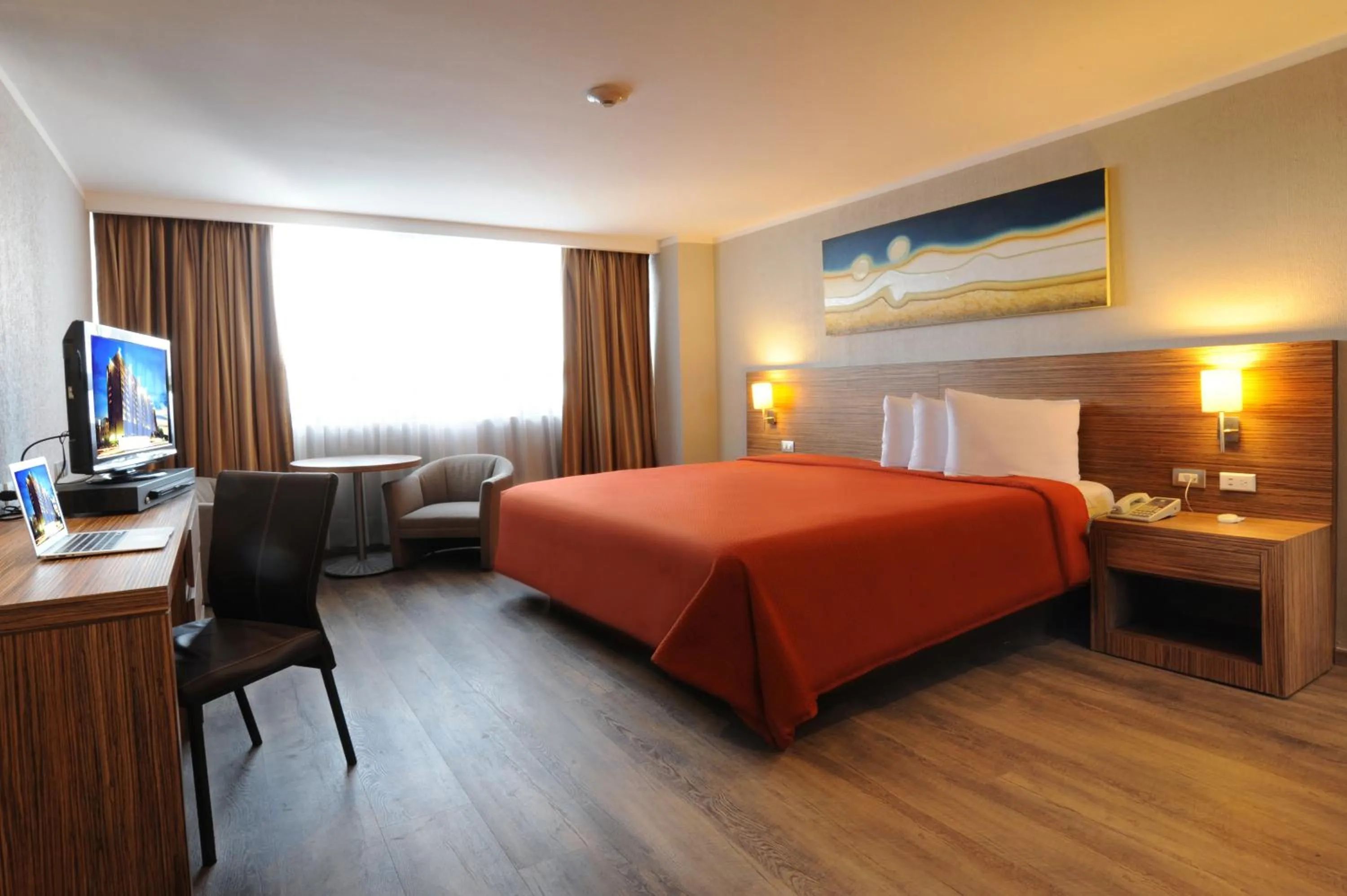 Photo of the whole room, Bed in Hotel Benidorm