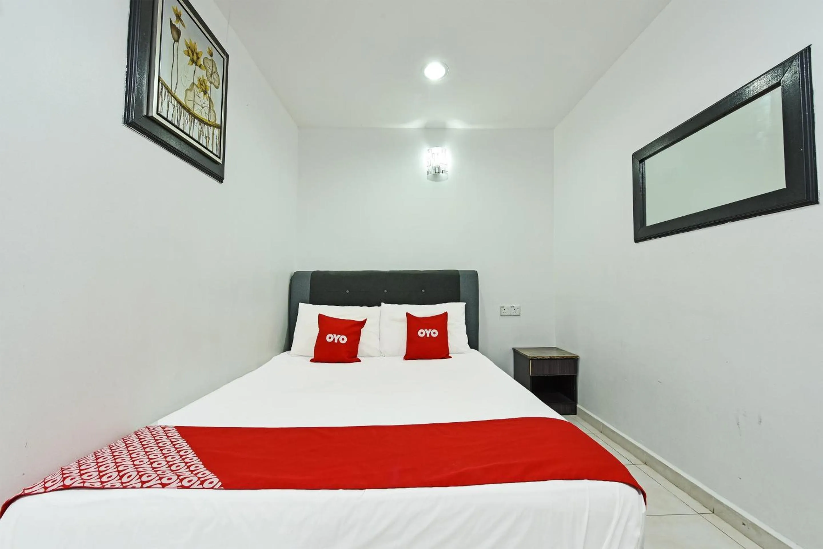 Bedroom, Bed in Hotel O Gemilang