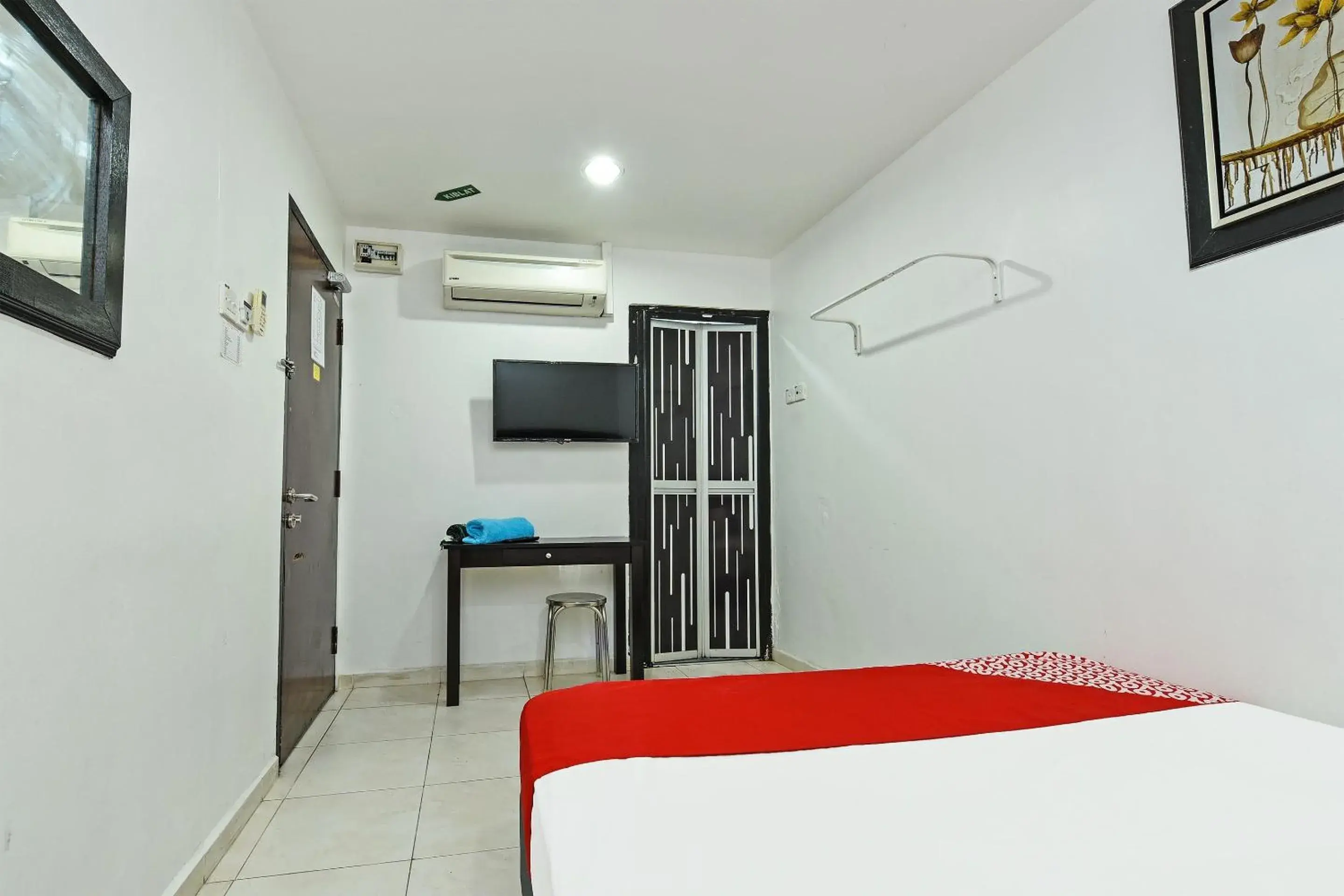 Deluxe Double Room - single occupancy in Hotel O Gemilang Deluxe Double Room - single occupancy in Hotel O Gemilang