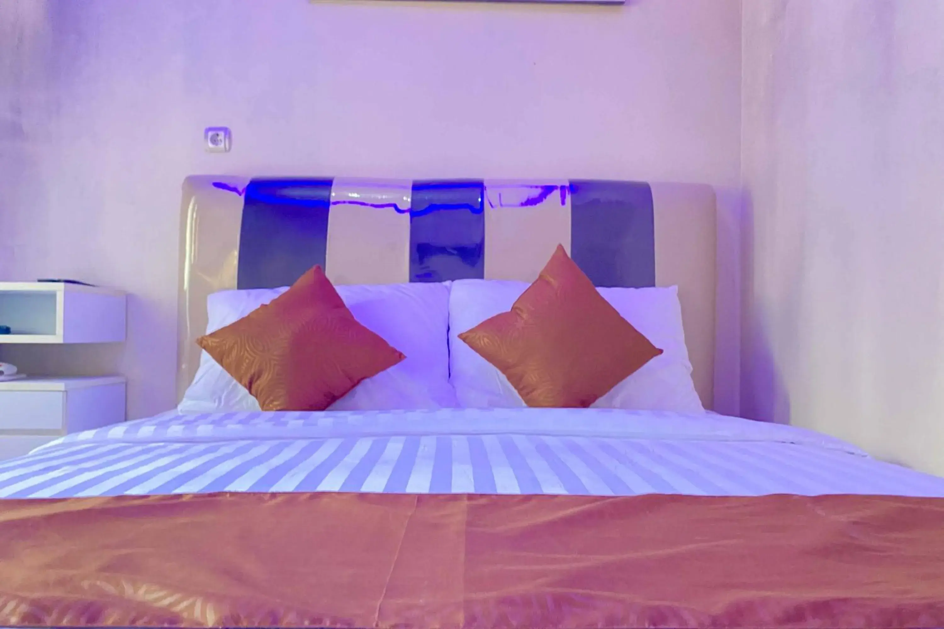 Bed in Homestay Banteng Adventure Dieng Mitra RedDoorz Bed in Homestay Banteng Adventure Dieng Mitra RedDoorz