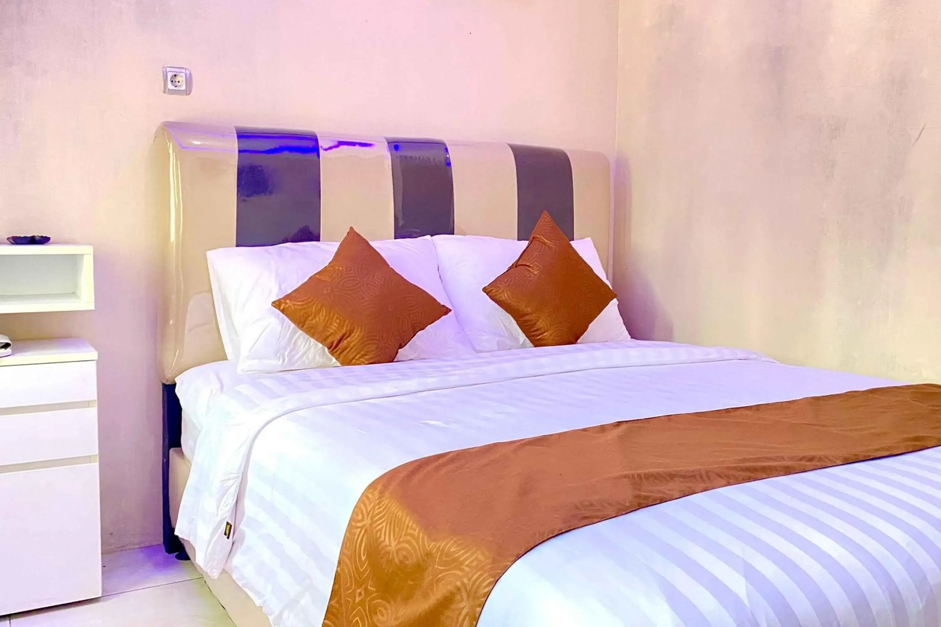 Bed in Homestay Banteng Adventure Dieng Mitra RedDoorz Bed in Homestay Banteng Adventure Dieng Mitra RedDoorz