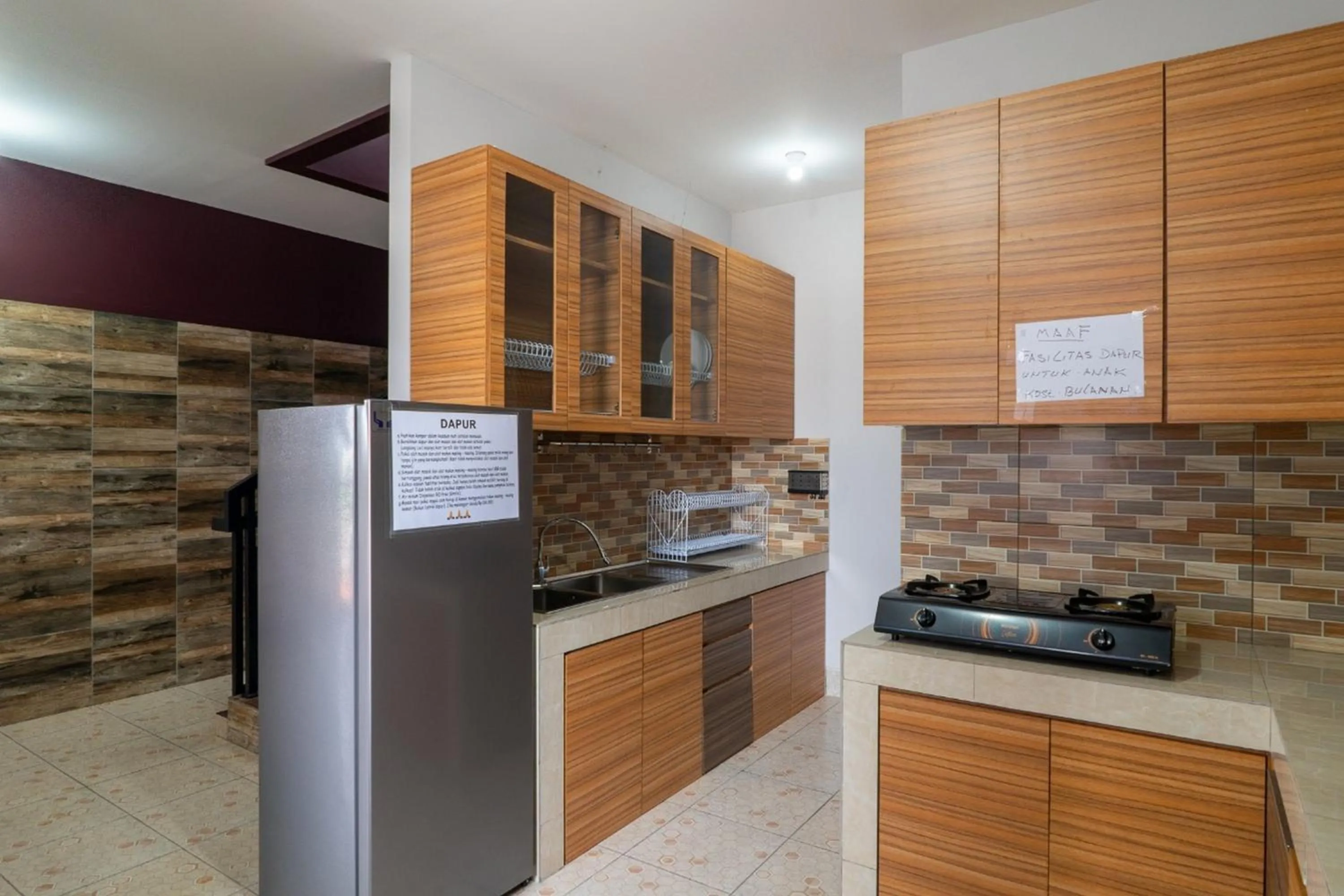 Communal kitchen in Brilliant Residence Gading Serpong RedPartner