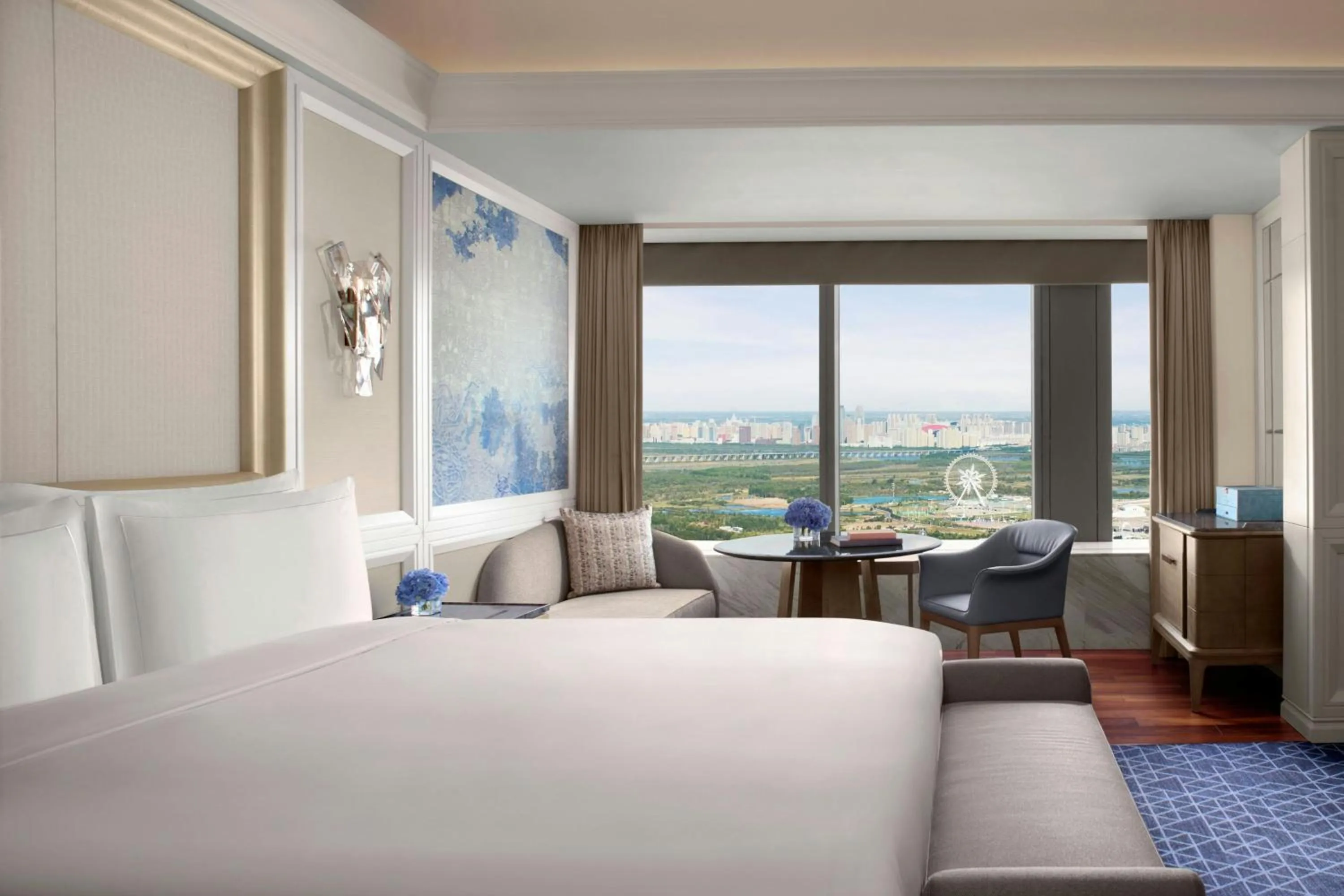 Photo of the whole room, Bed in The Ritz-Carlton, Harbin