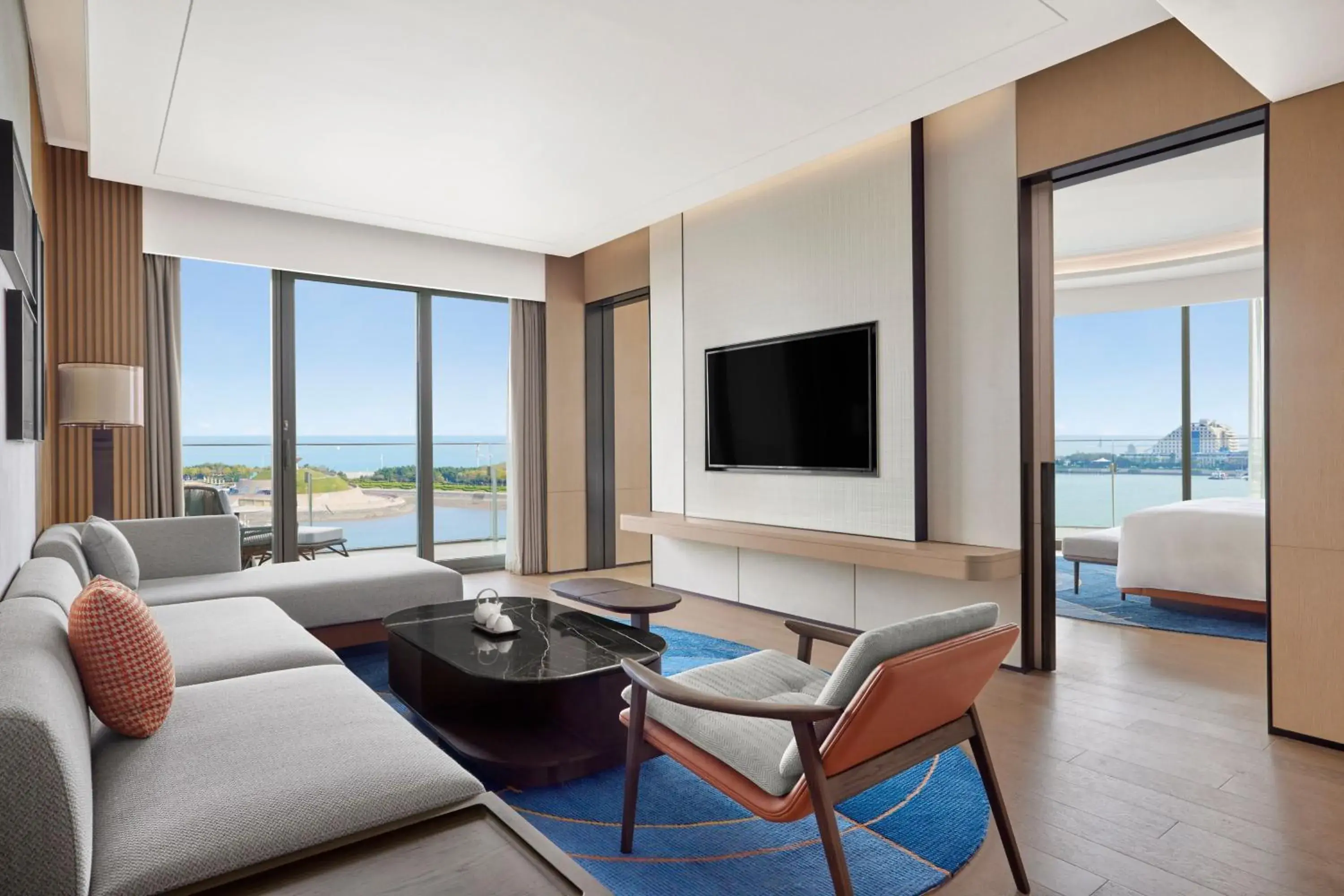 Hospitality King Suite with Ocean View - single occupancy - Club Lounge Access in Sheraton Rizhao Hotel Hospitality King Suite with Ocean View - single occupancy - Club Lounge Access in Sheraton Rizhao Hotel