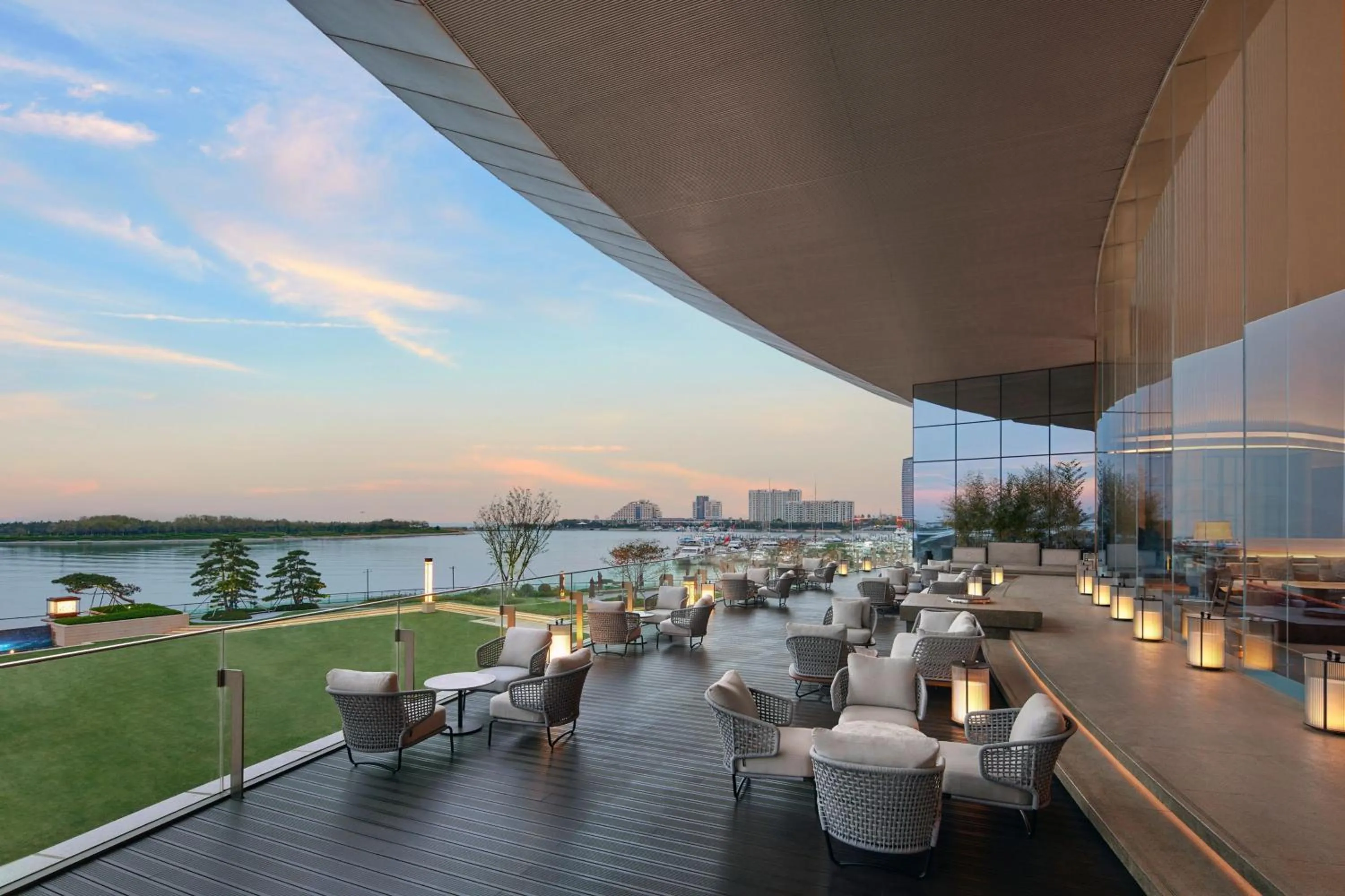 Lobby or reception in Sheraton Rizhao Hotel