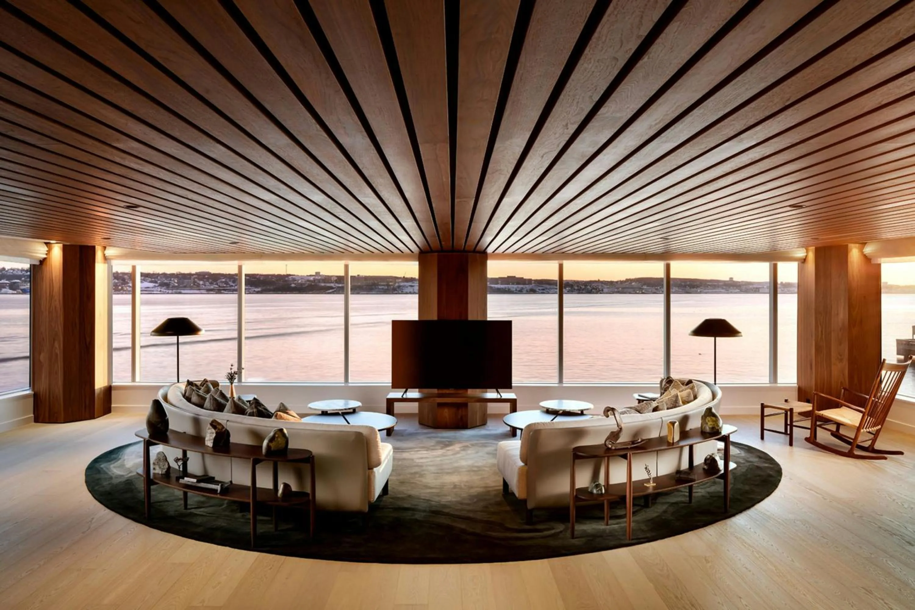 Photo of the whole room in Muir, Autograph Collection