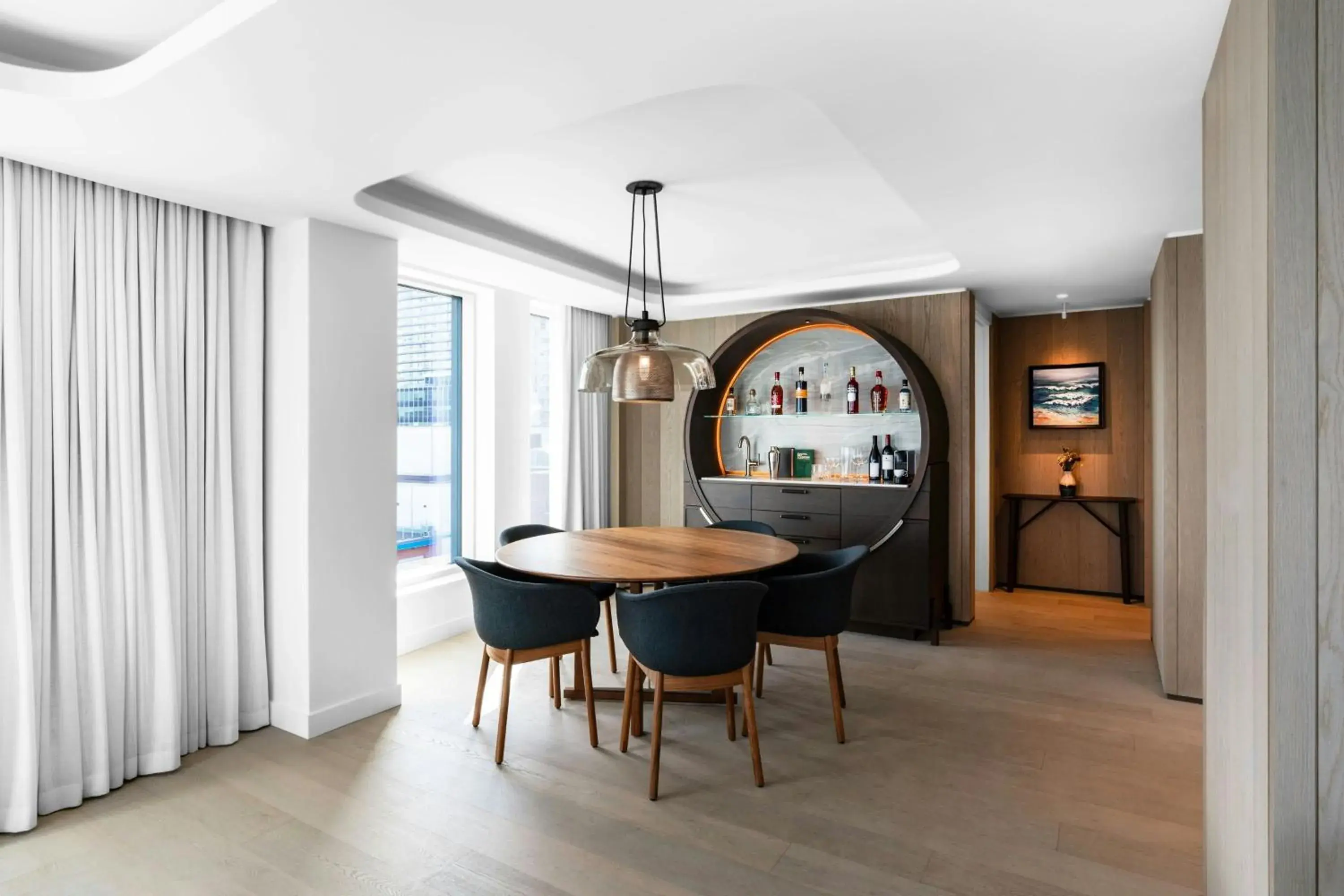 Lounge or bar in Muir, Autograph Collection Lounge or bar in Muir, Autograph Collection