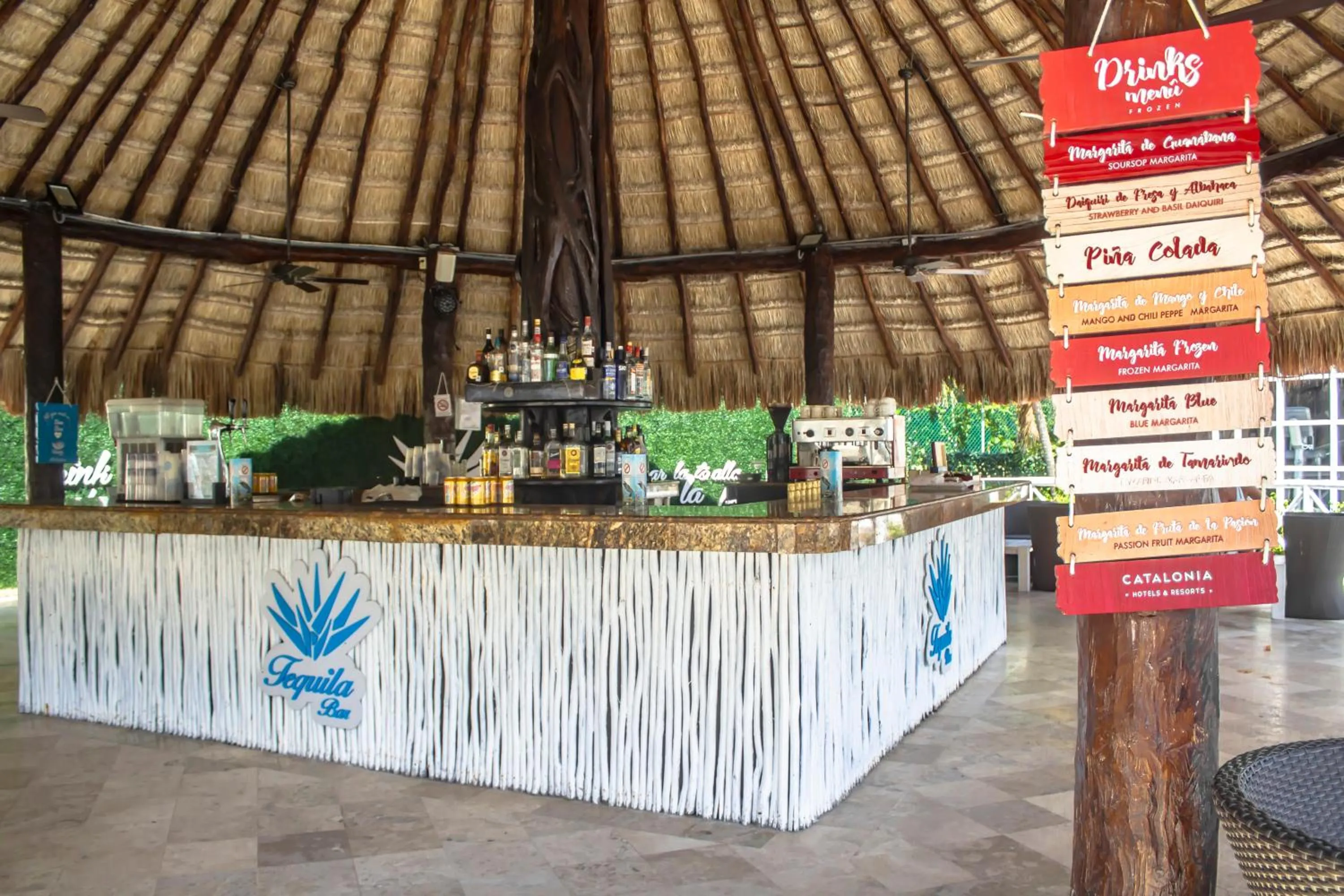 Lounge or bar in Catalonia Royal Tulum Beach & Spa Resort Adults Only - All Inclusive