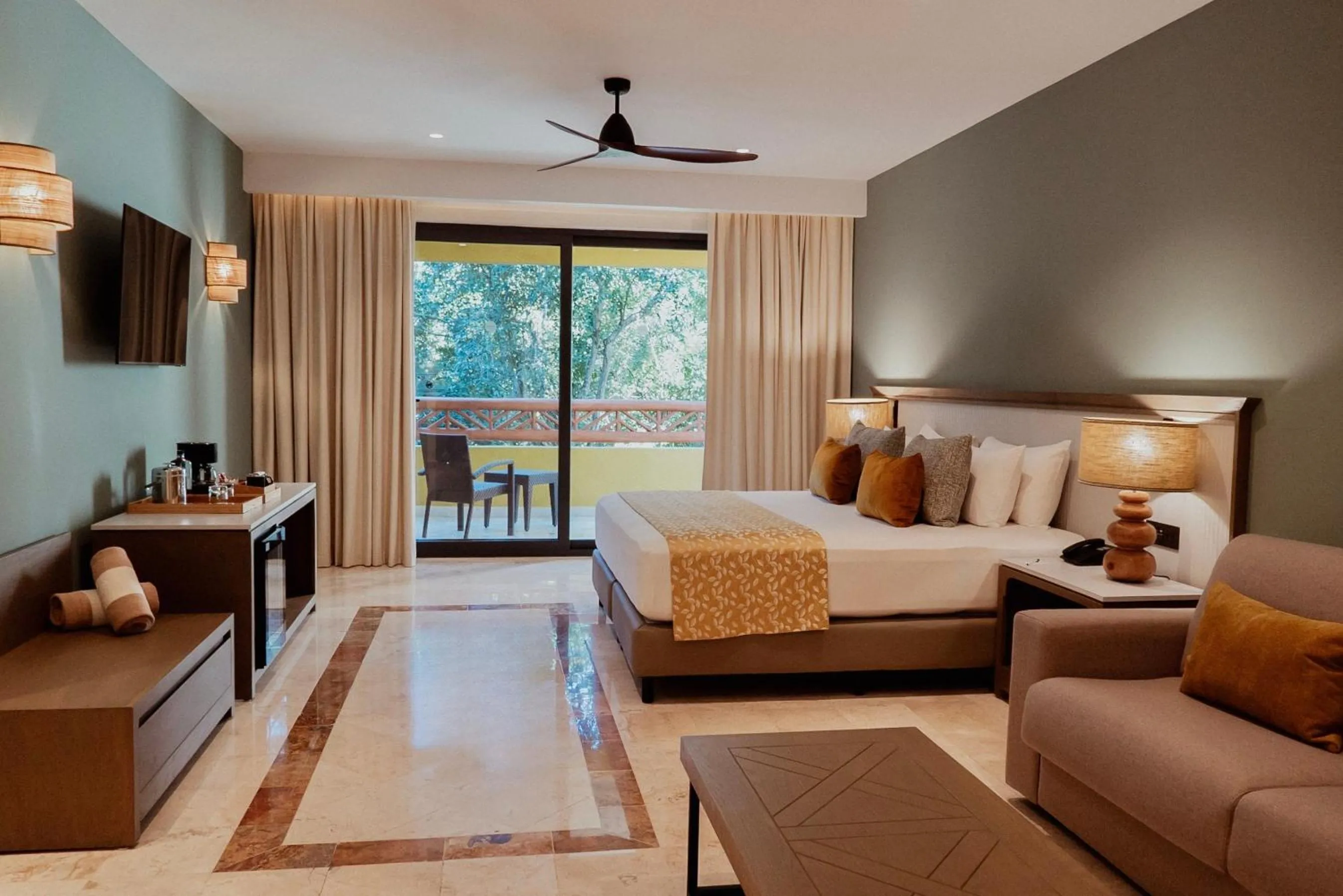 Bedroom, Bed in Catalonia Royal Tulum Beach & Spa Resort Adults Only - All Inclusive