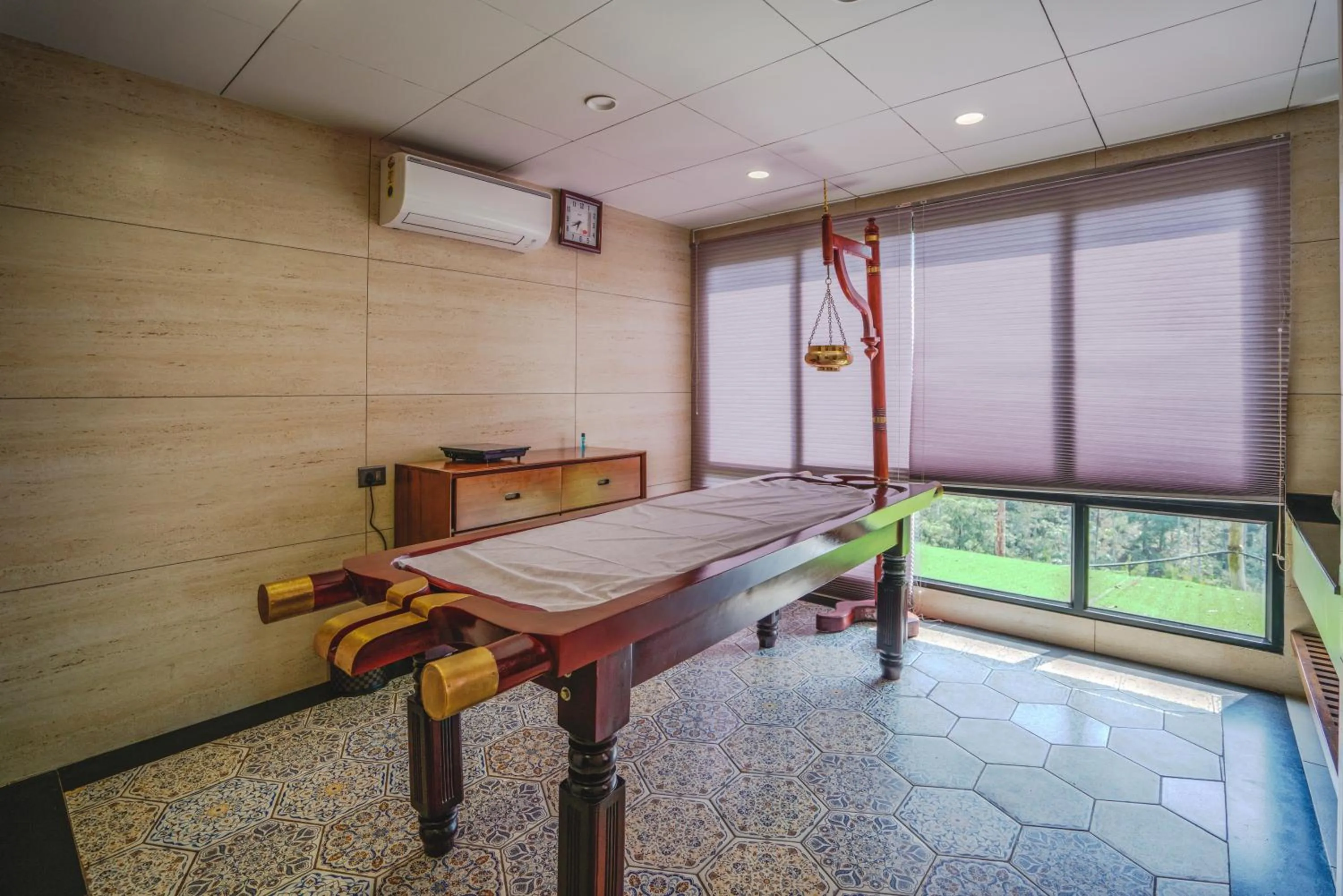 Massage, Bed in Vyna Hillock Resort
