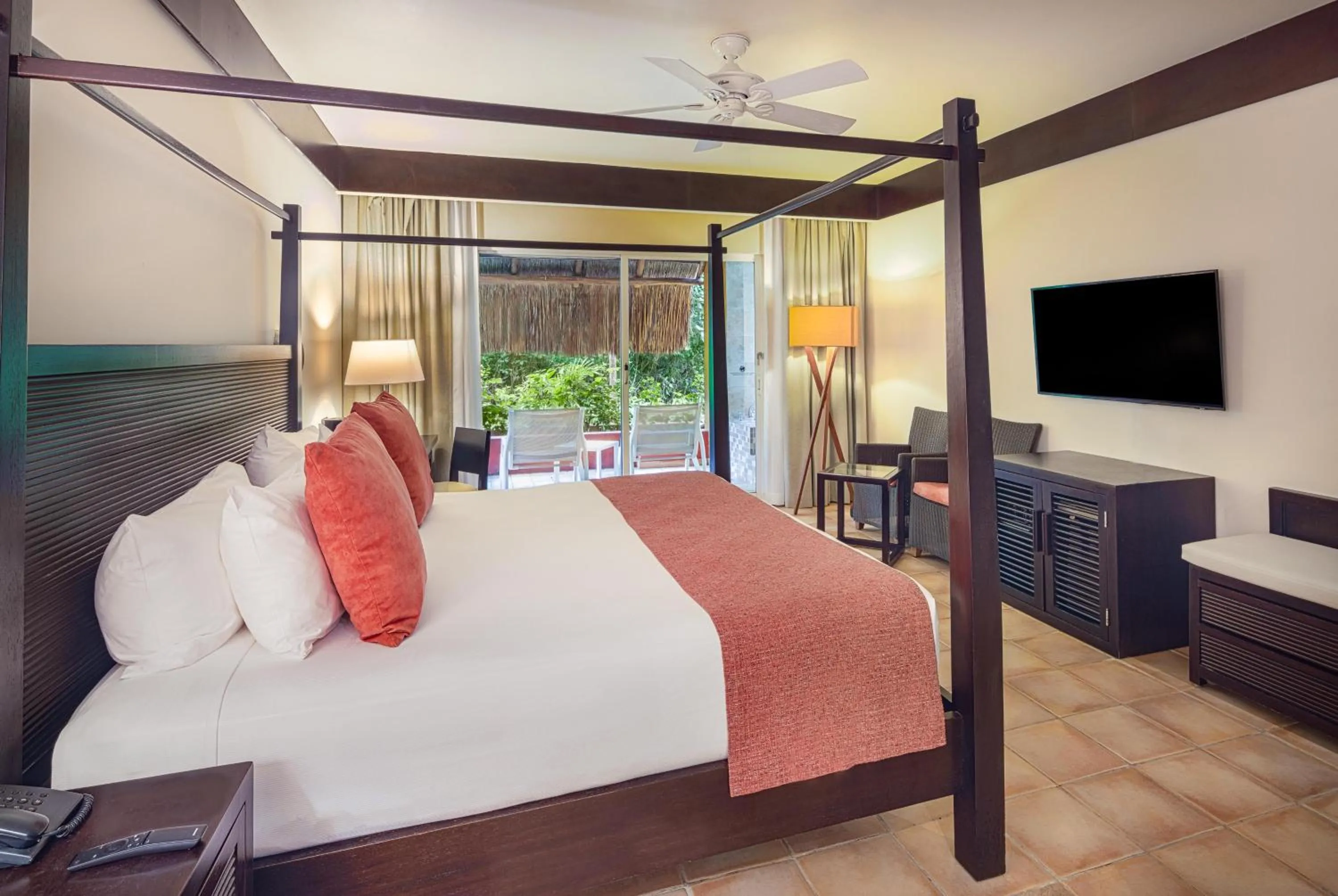 Bed in Catalonia Playa Maroma - All Inclusive