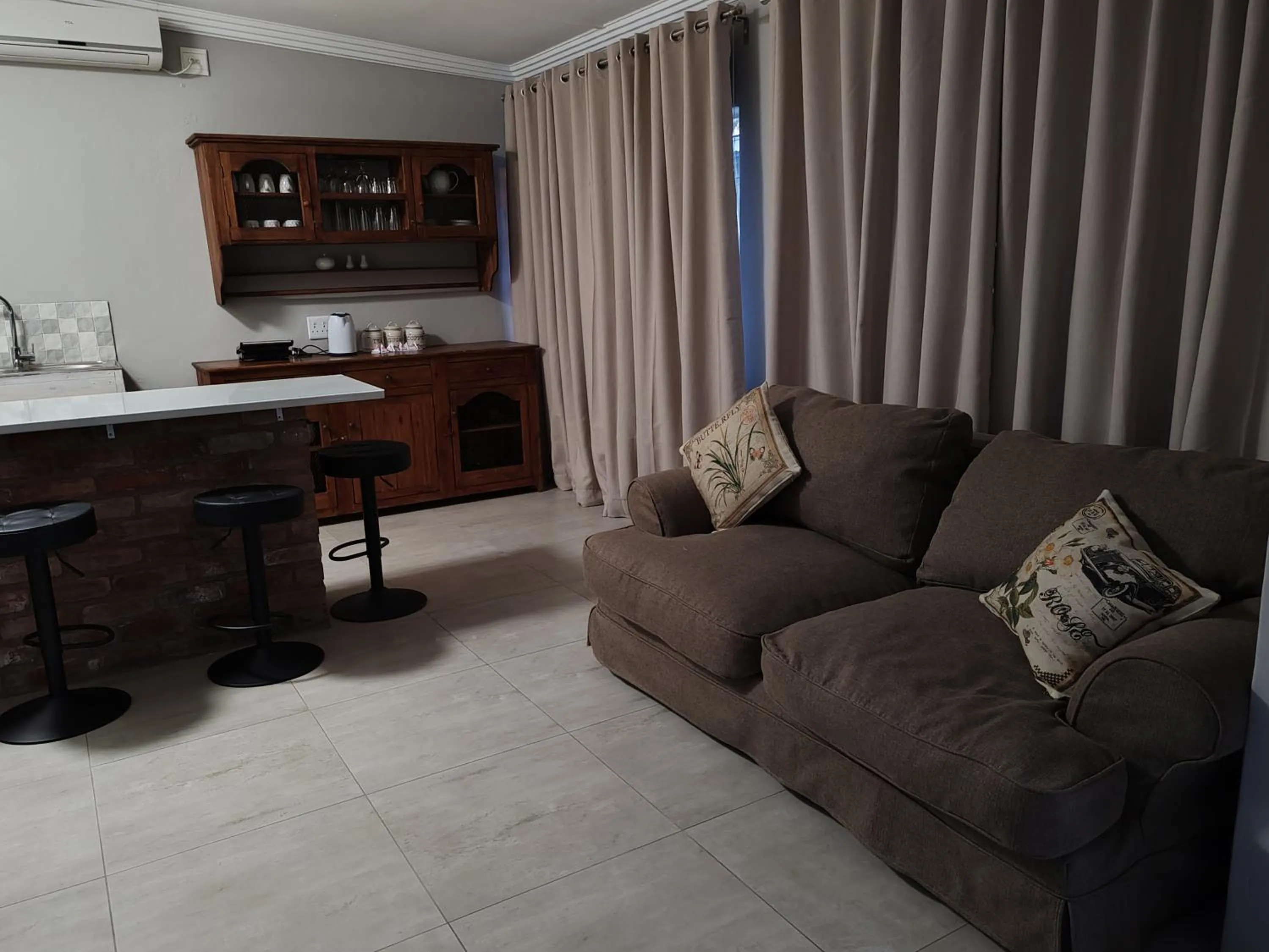 Dining area in Stoep Cafe Guest House