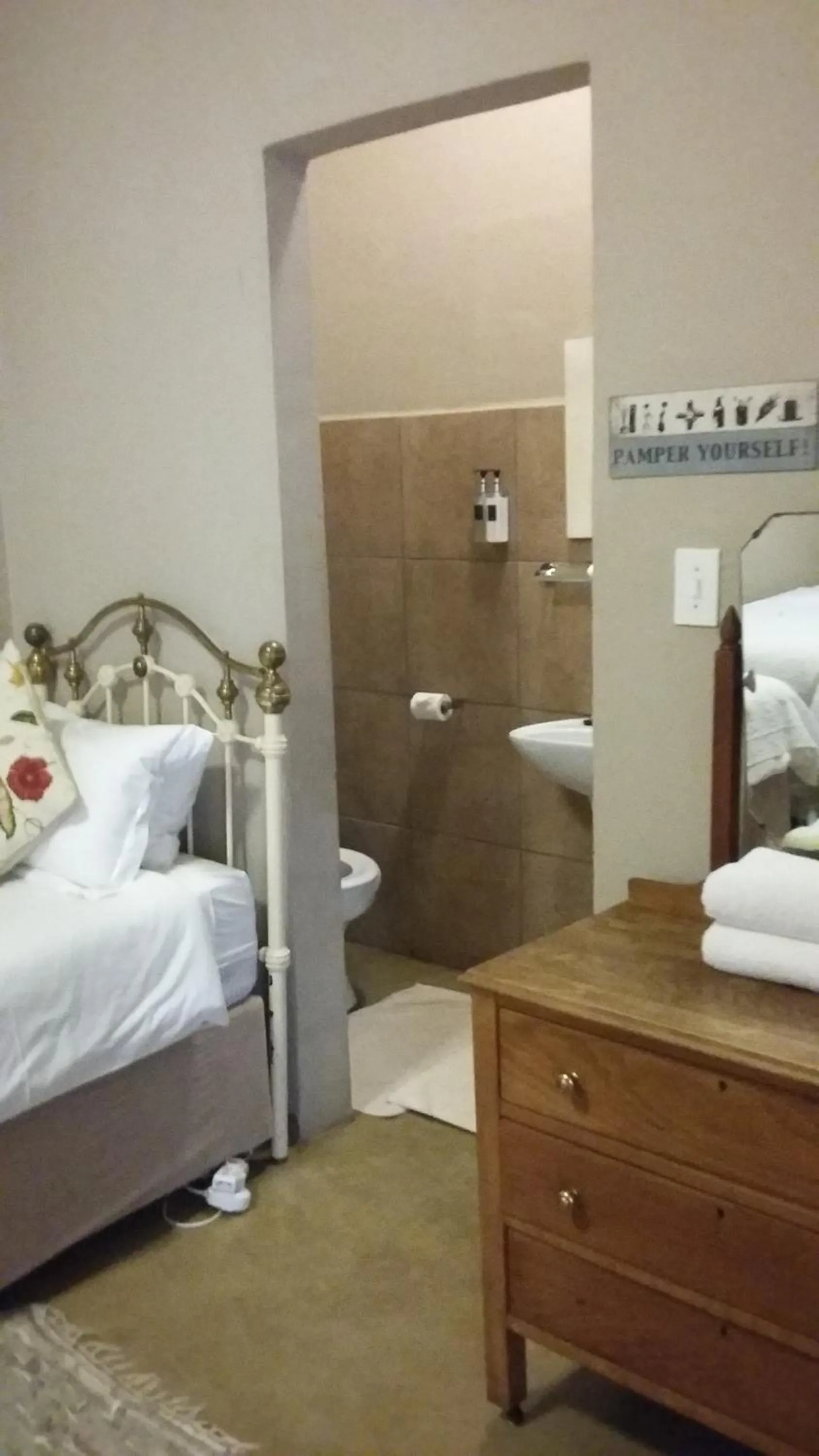 Bed in Stoep Cafe Guest House