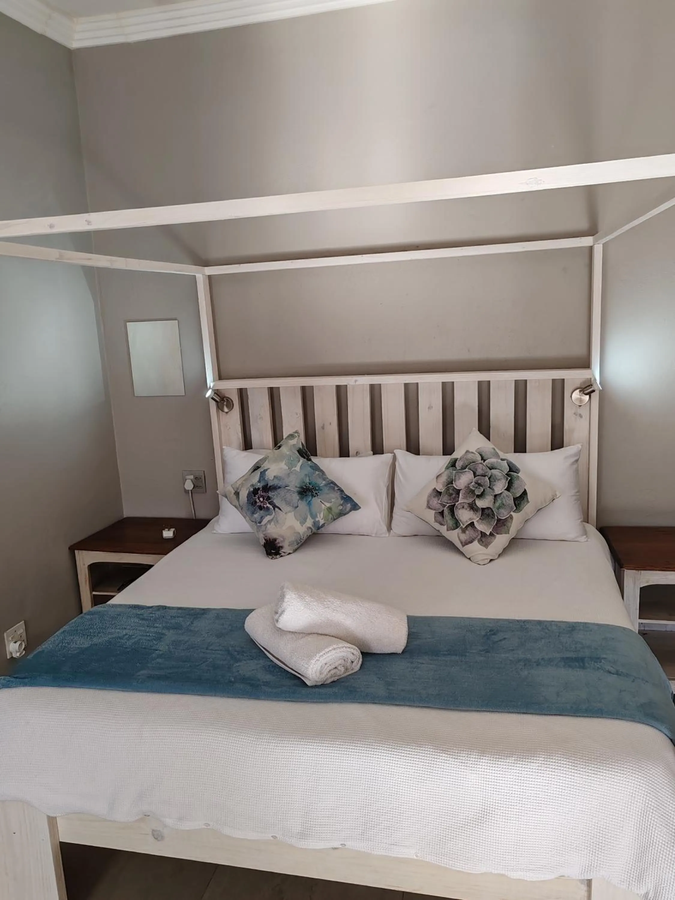 Bedroom, Bed in Stoep Cafe Guest House