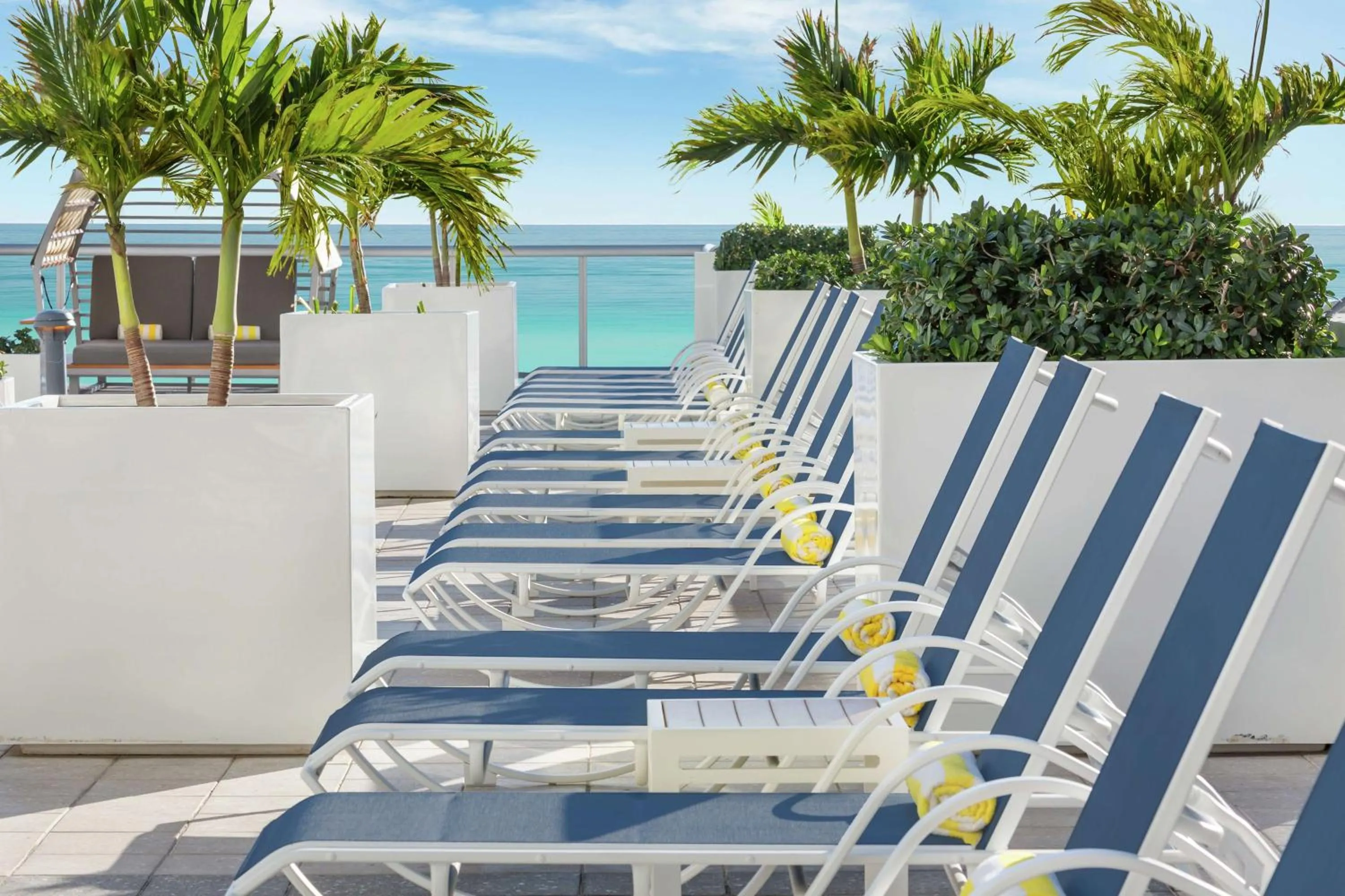 Pool view in Hilton Cabana Miami Beach Resort