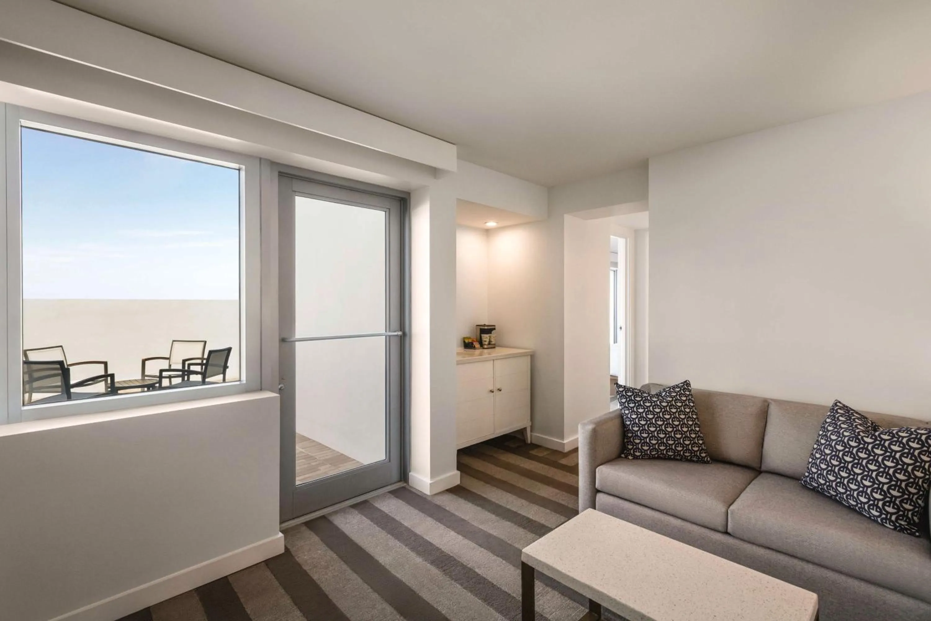 Living room in Hilton Cabana Miami Beach Resort