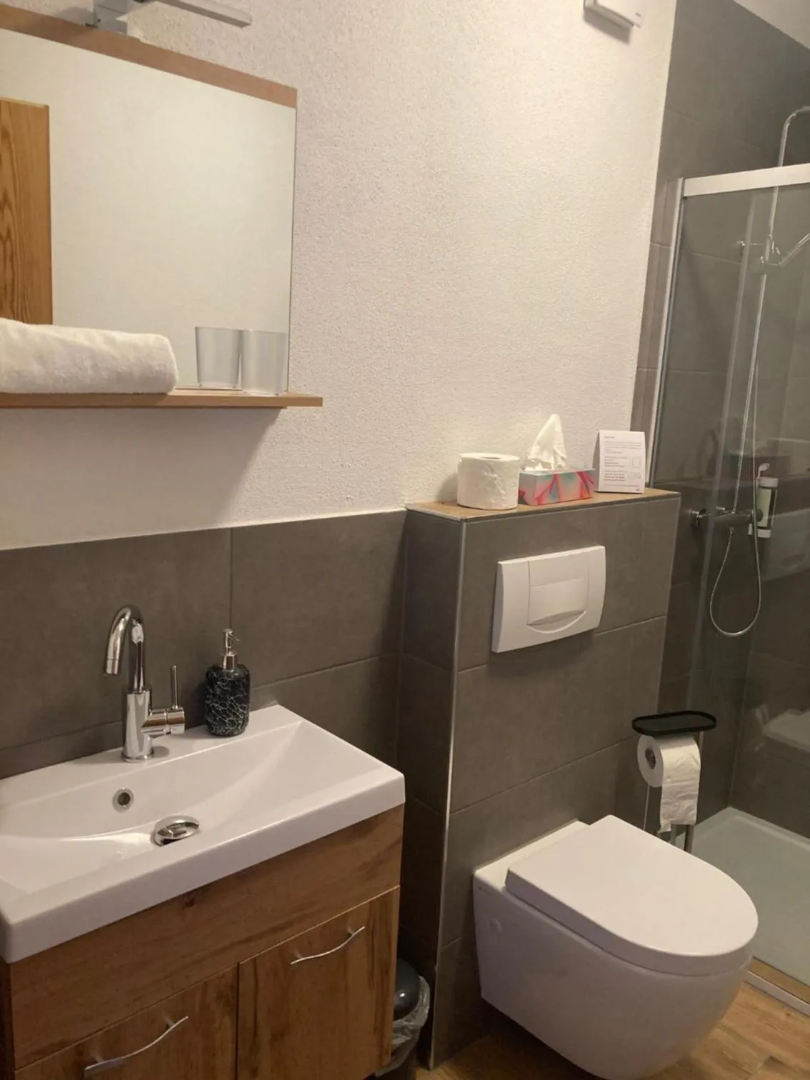 Bathroom in Hotel zur Schlemmerscheune