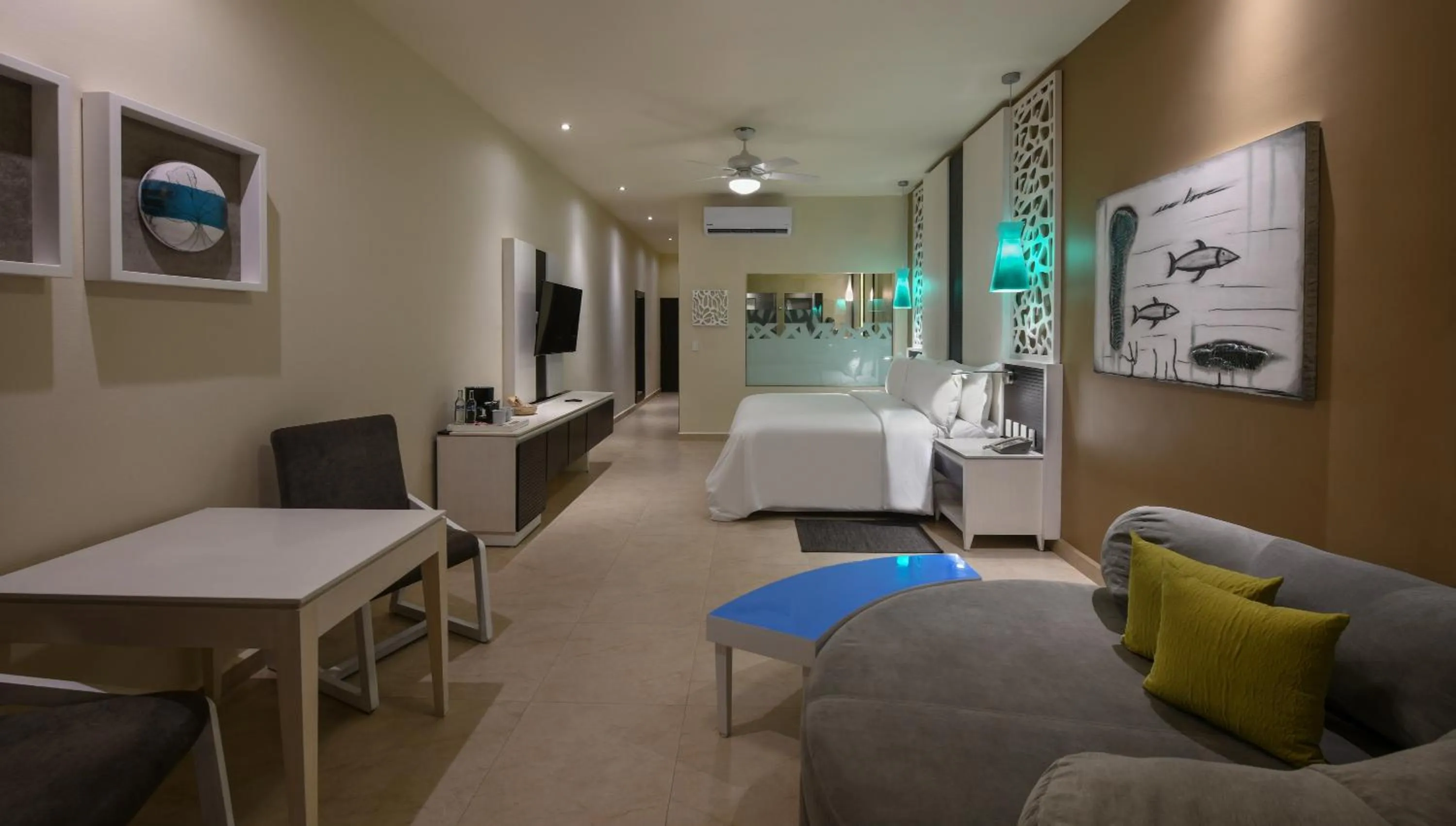 Bed in El Dorado Seaside Suites Oceanfront, Catamarán, Ecoturistic Ranch, All & More Inclusive - Adults Only