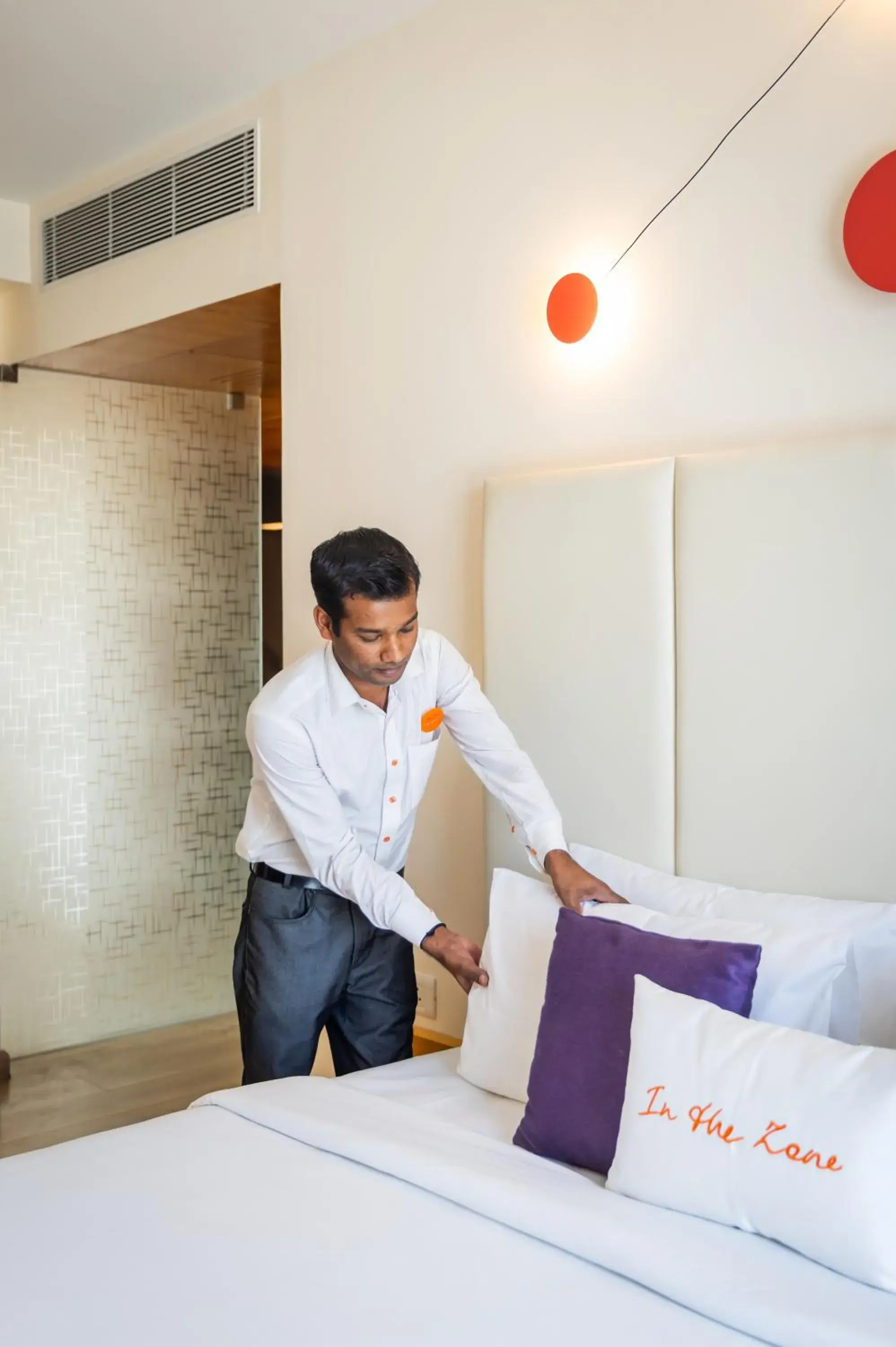 People, Bed in Zone Connect by The Park Coimbatore People, Bed in Zone Connect by The Park Coimbatore