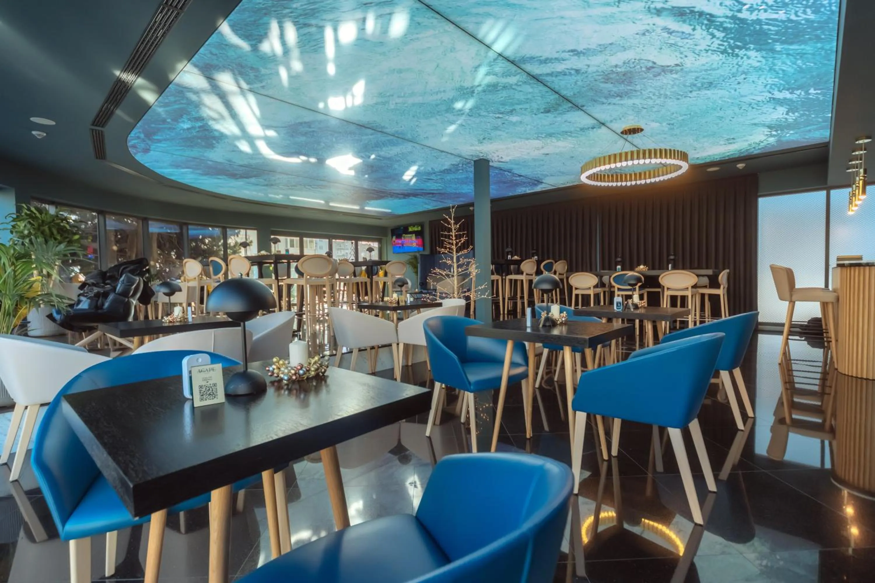 Restaurant/places to eat in HOTEL AGAPE