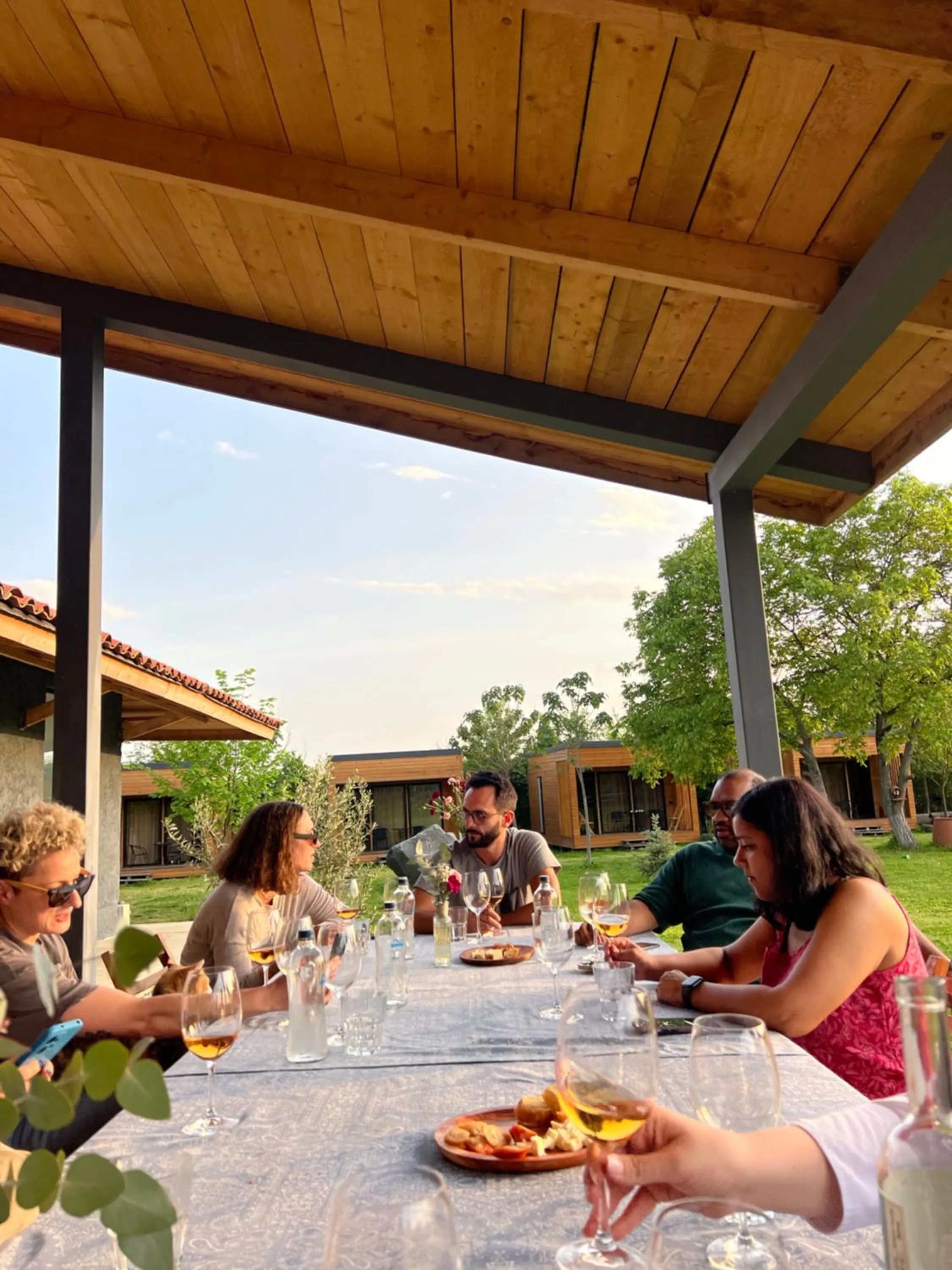 Restaurant/places to eat in Chubini Winery & Cabins