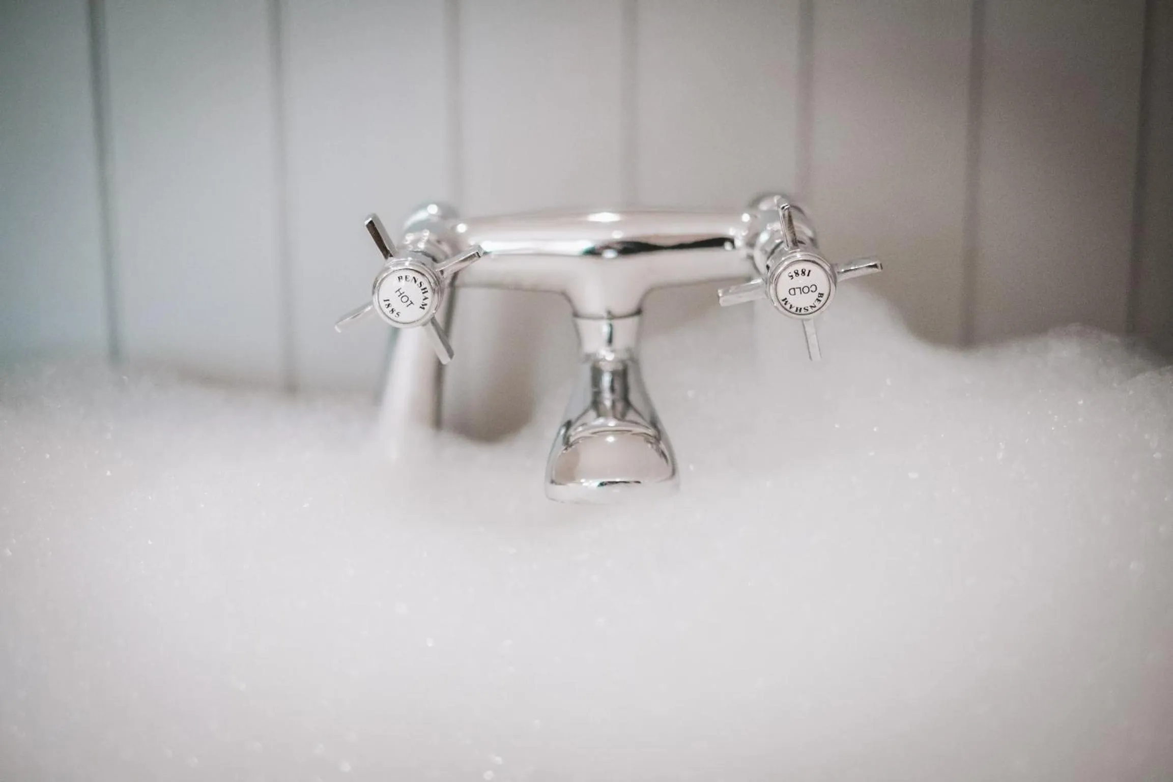 Bathroom in The Hare & Hounds Inn