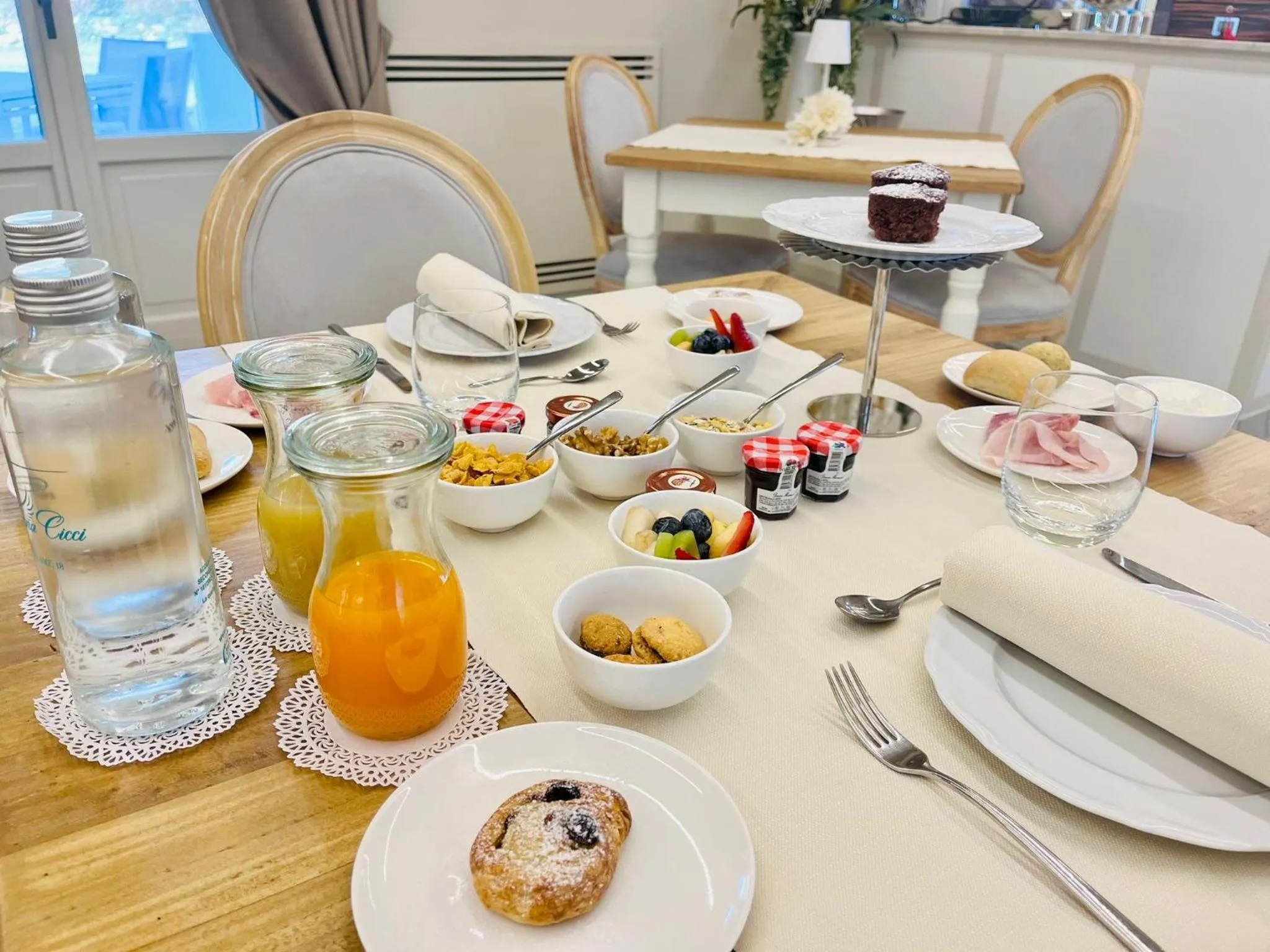 Breakfast in Villa Nonna Cicci Boutique Hotel - SPA