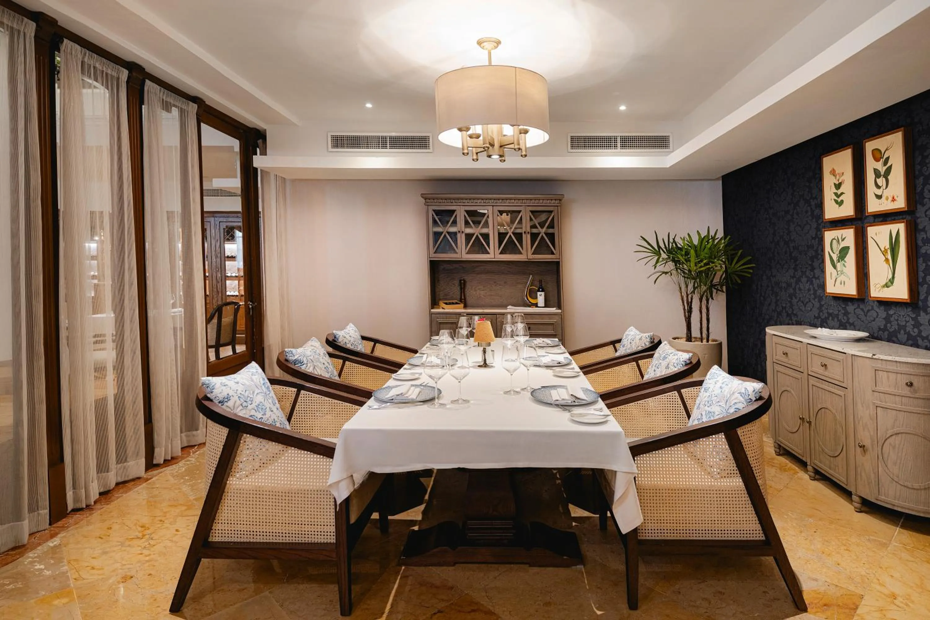 Dining area in Valentin Imperial Riviera Maya All Inclusive - Adults Only