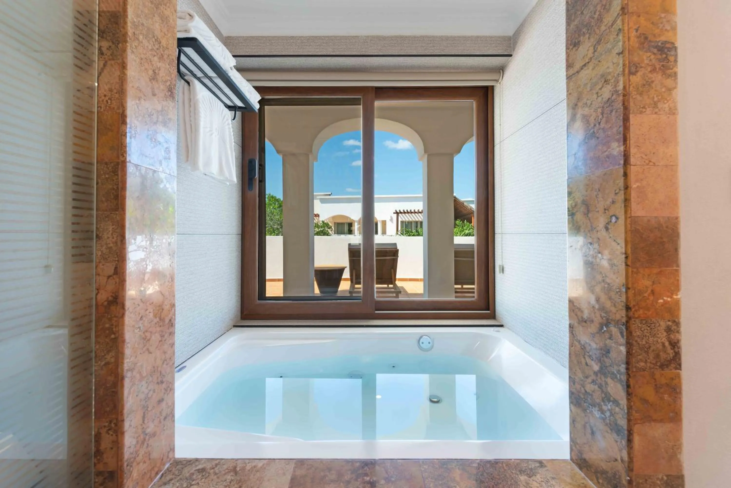 Hot Tub in Valentin Imperial Riviera Maya All Inclusive - Adults Only