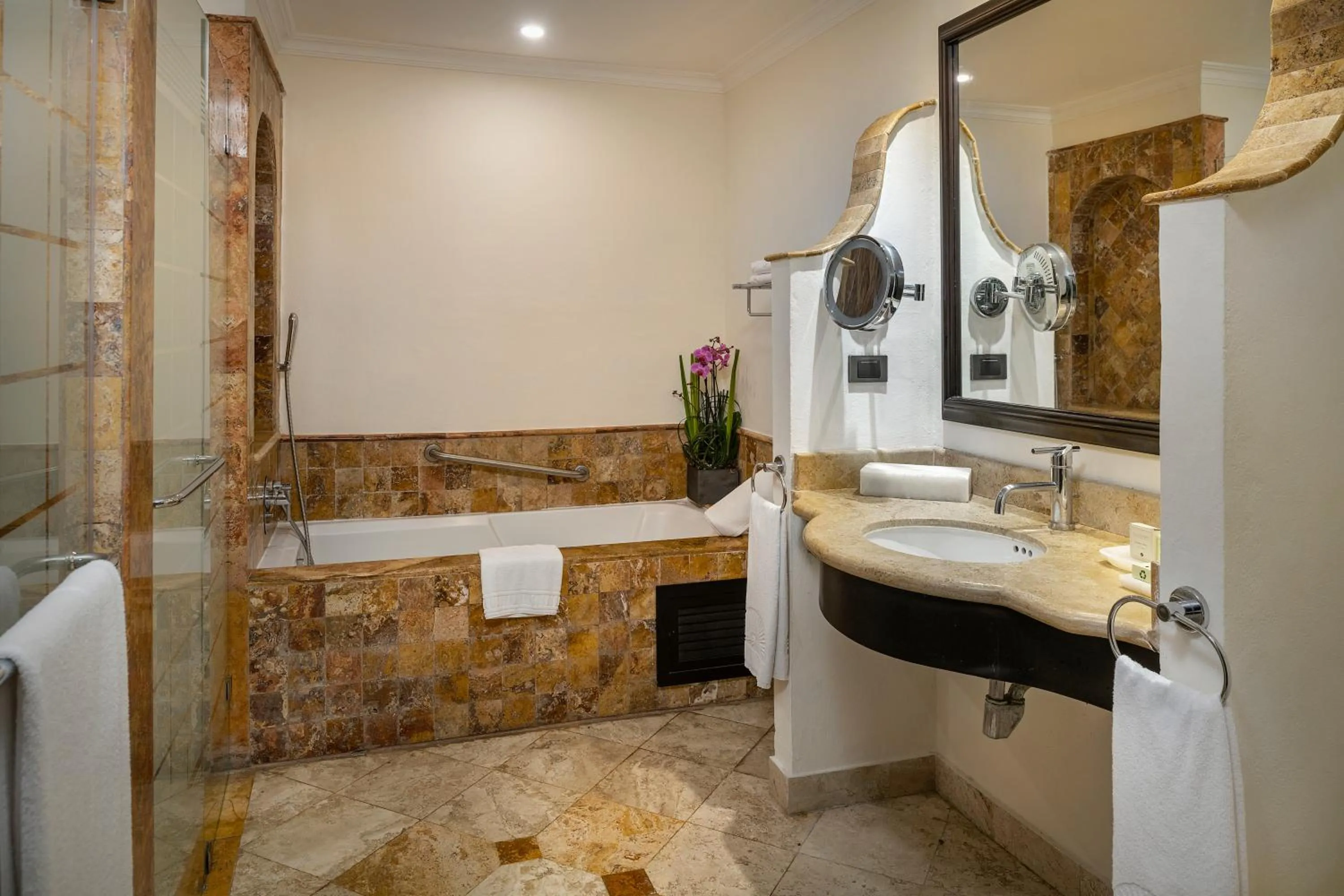 Bath in Valentin Imperial Riviera Maya All Inclusive - Adults Only